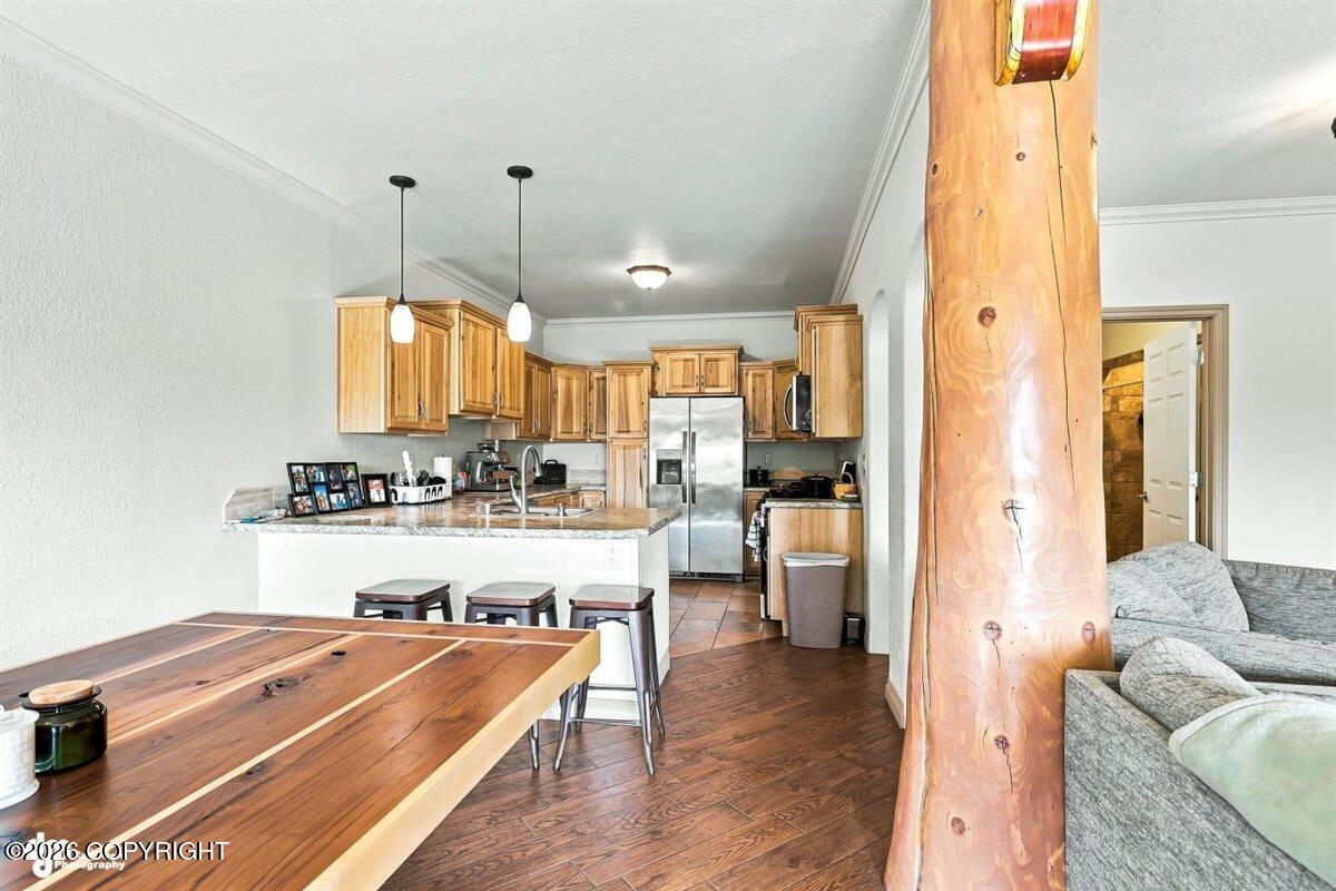 990 Mission Road