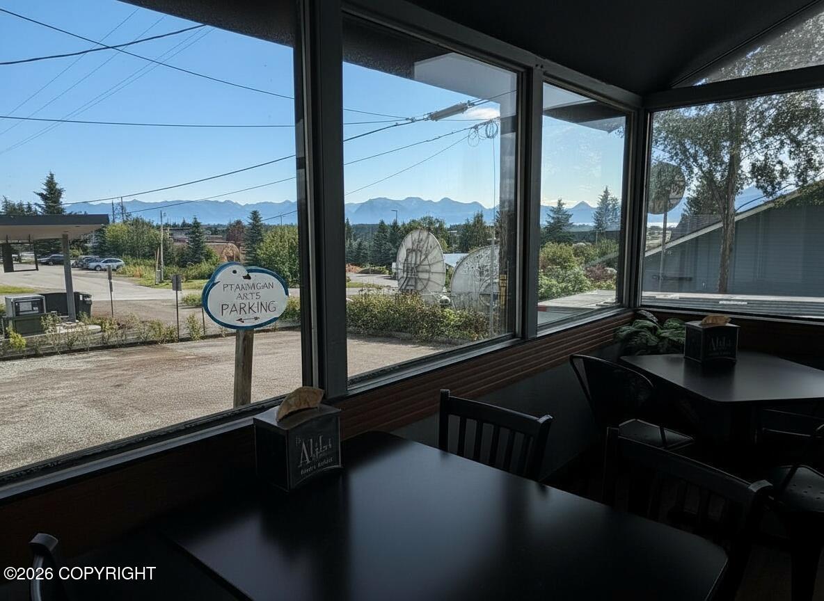 453 E Pioneer Avenue