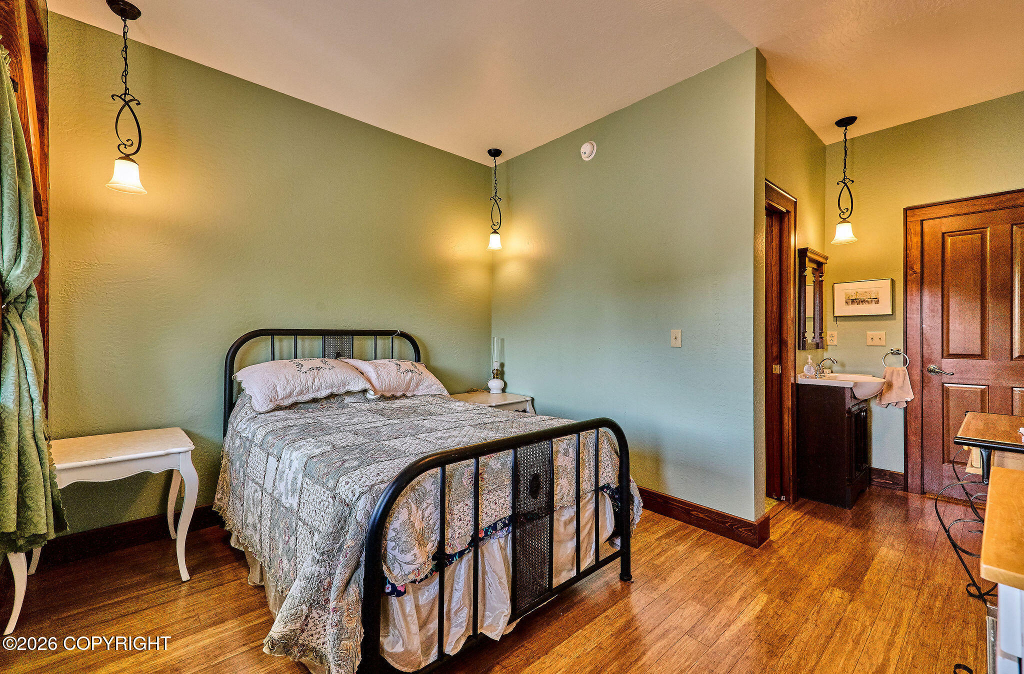 52045 Halibut Cove REM SW