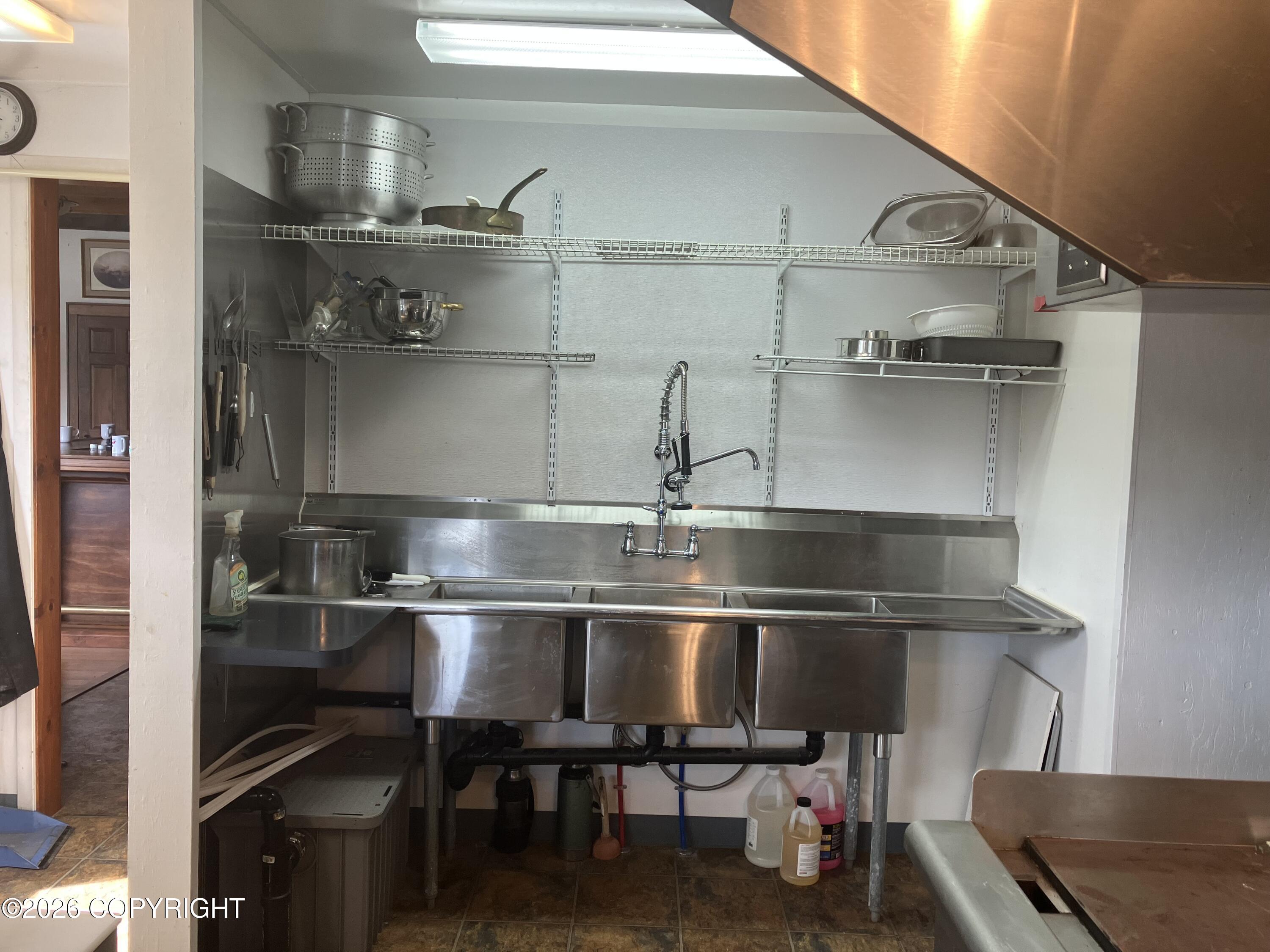 52045 Halibut Cove REM SW