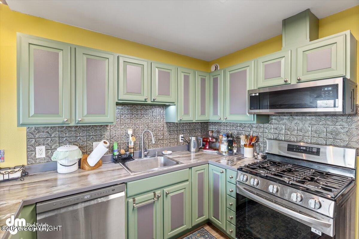 40895 Seaview Circle