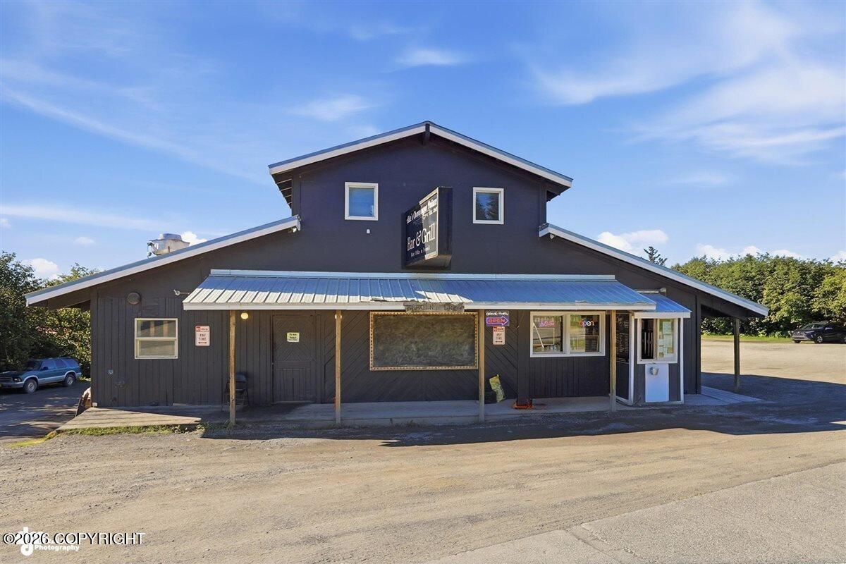 195 E Pioneer Avenue