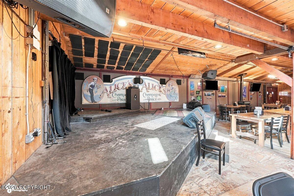 195 E Pioneer Avenue
