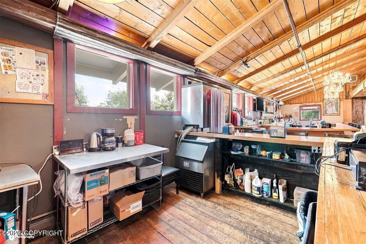 195 E Pioneer Avenue