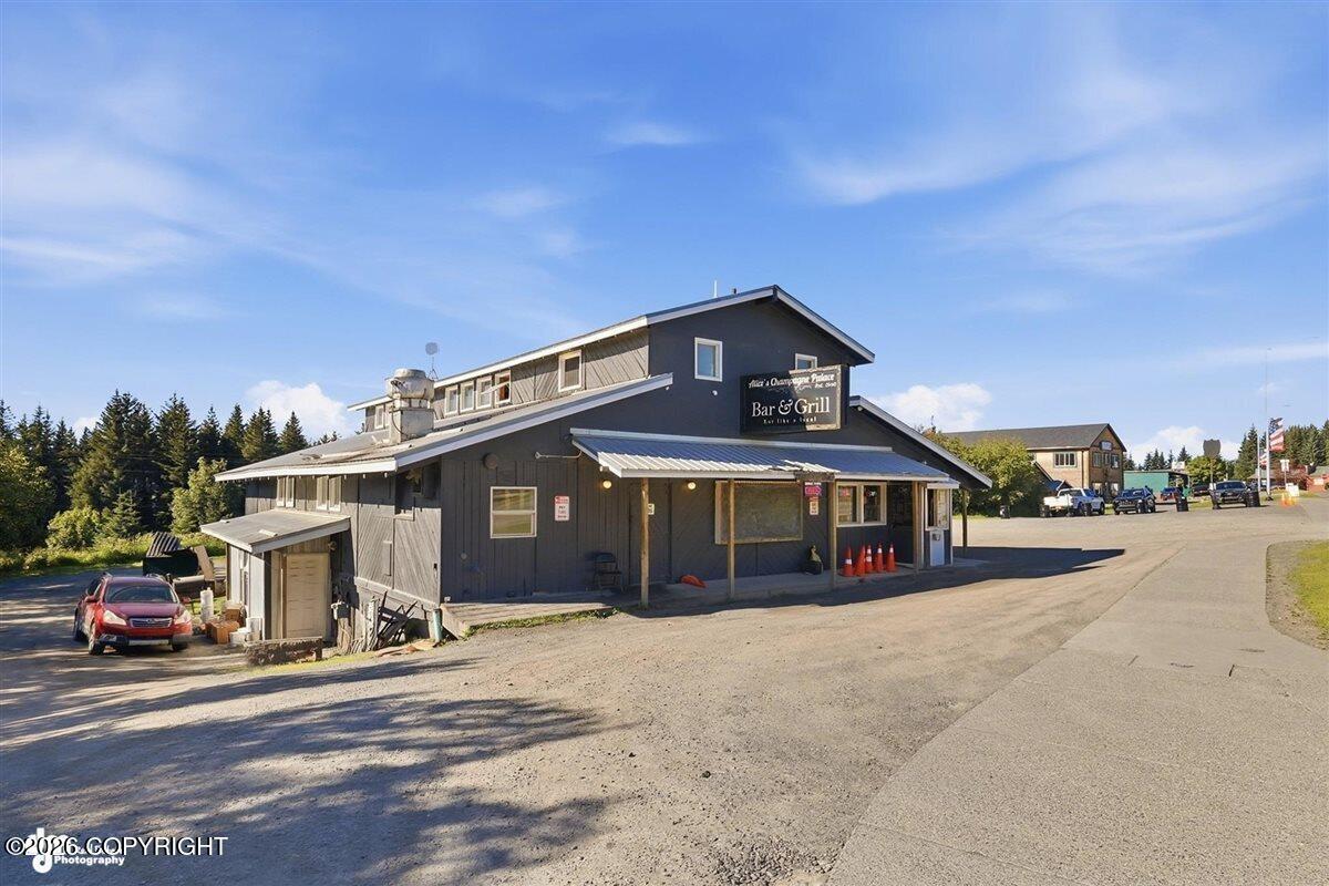 195 E Pioneer Avenue
