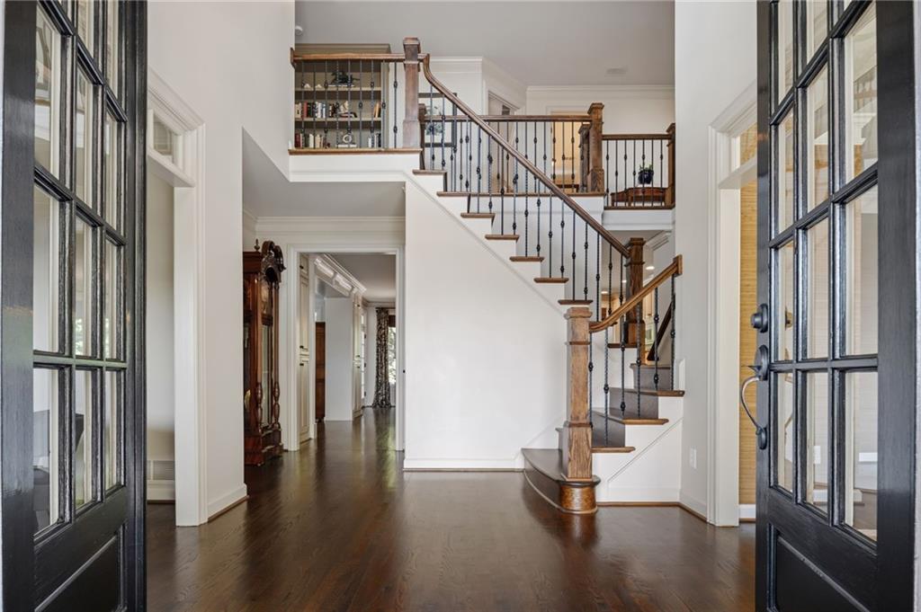 1990 Sawnee Court