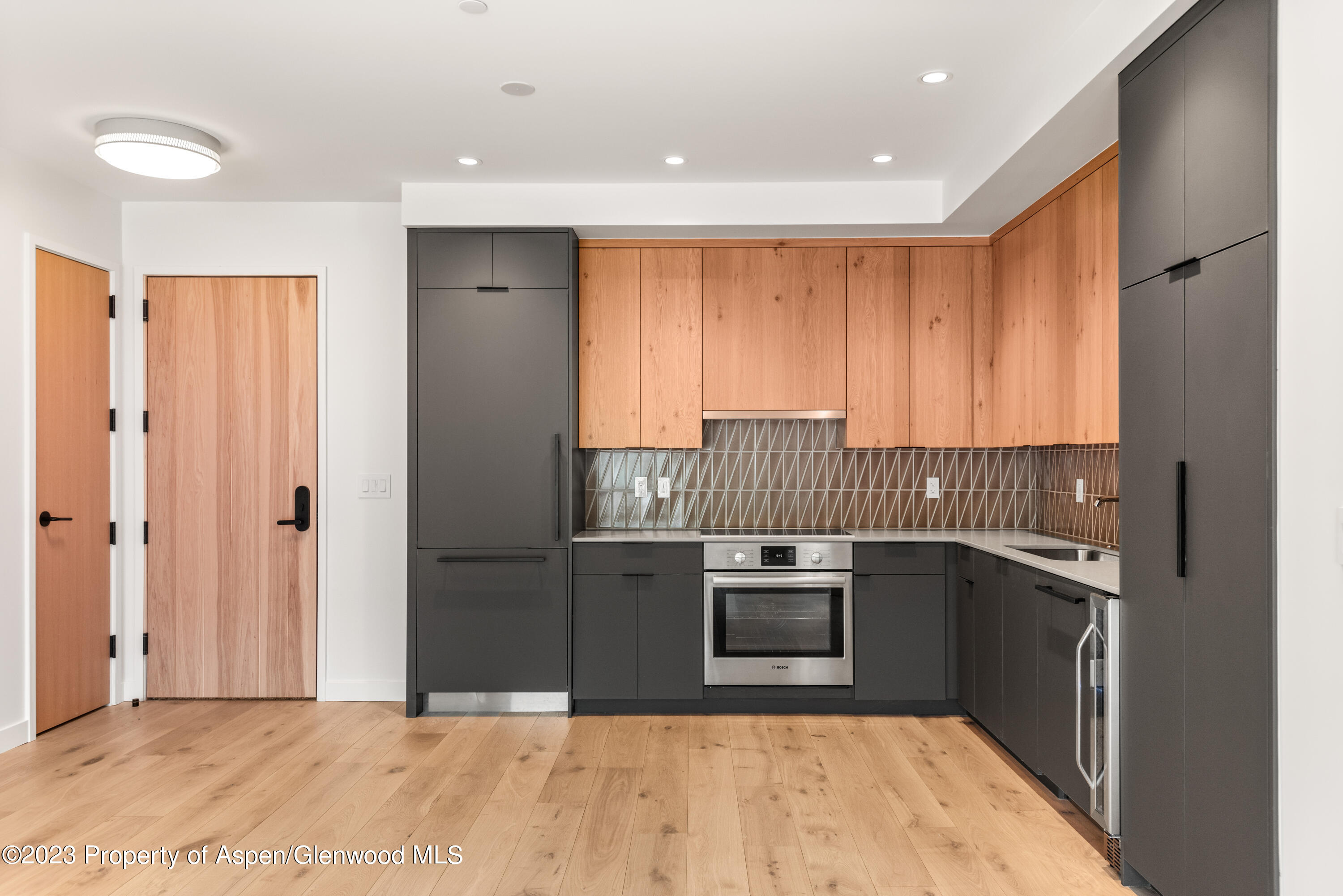 119 Wood Road, 203