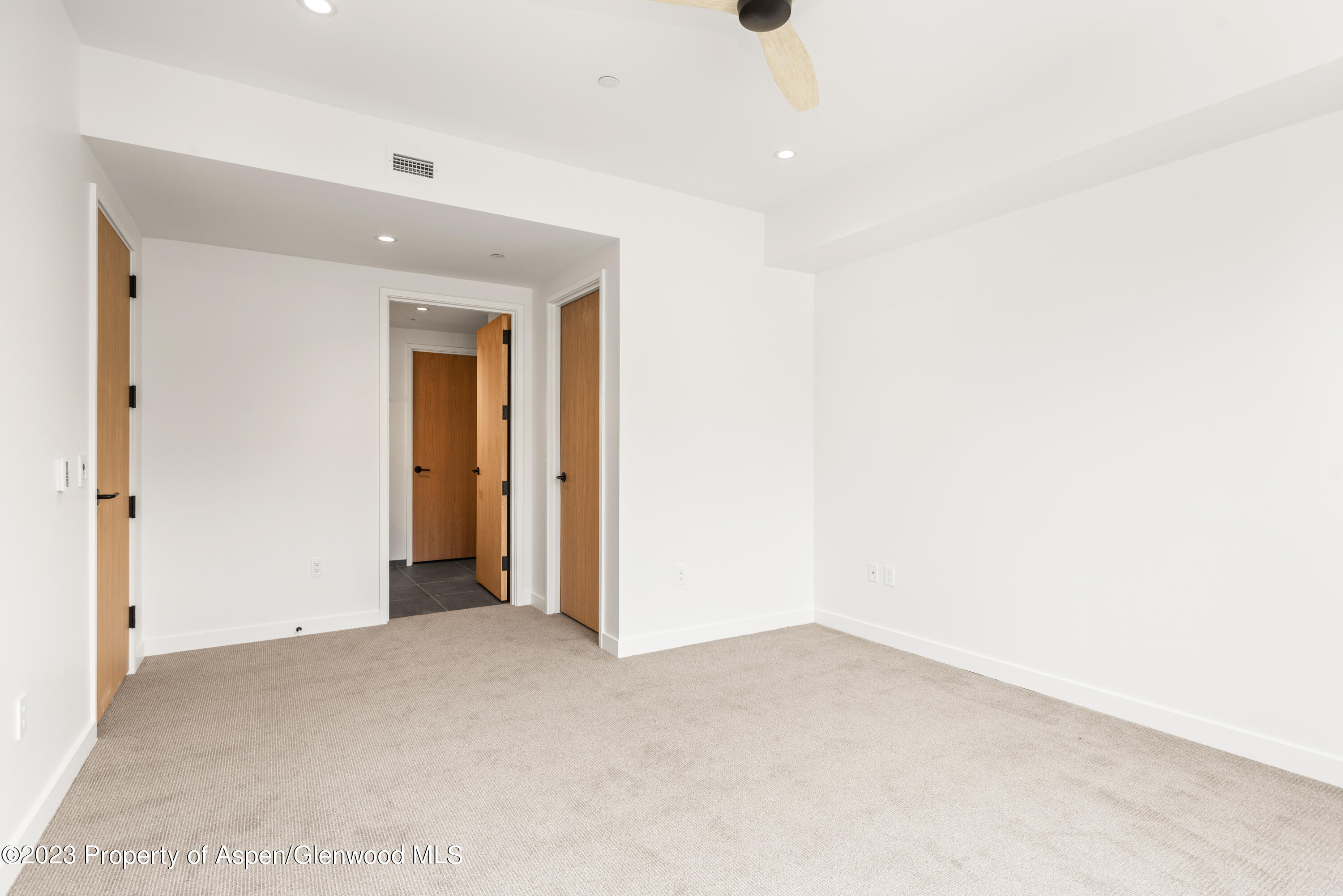 119 Wood Road, 203