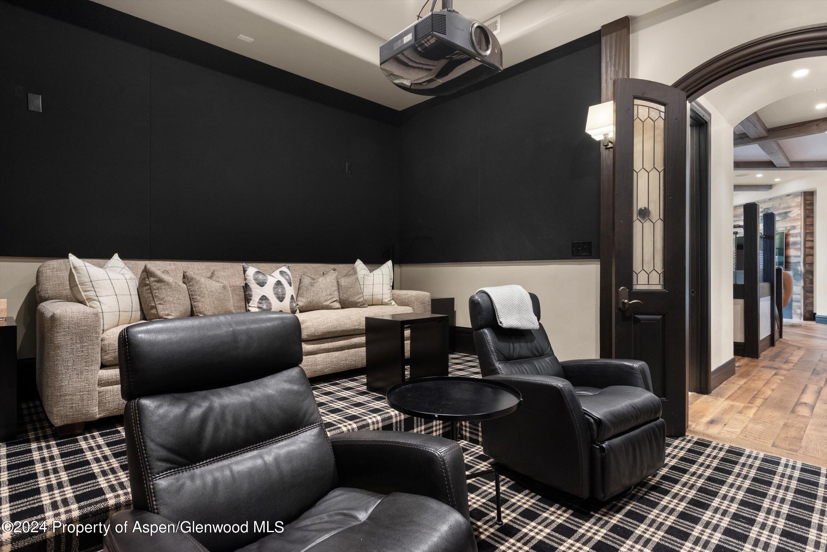 27 Nighthawk Drive