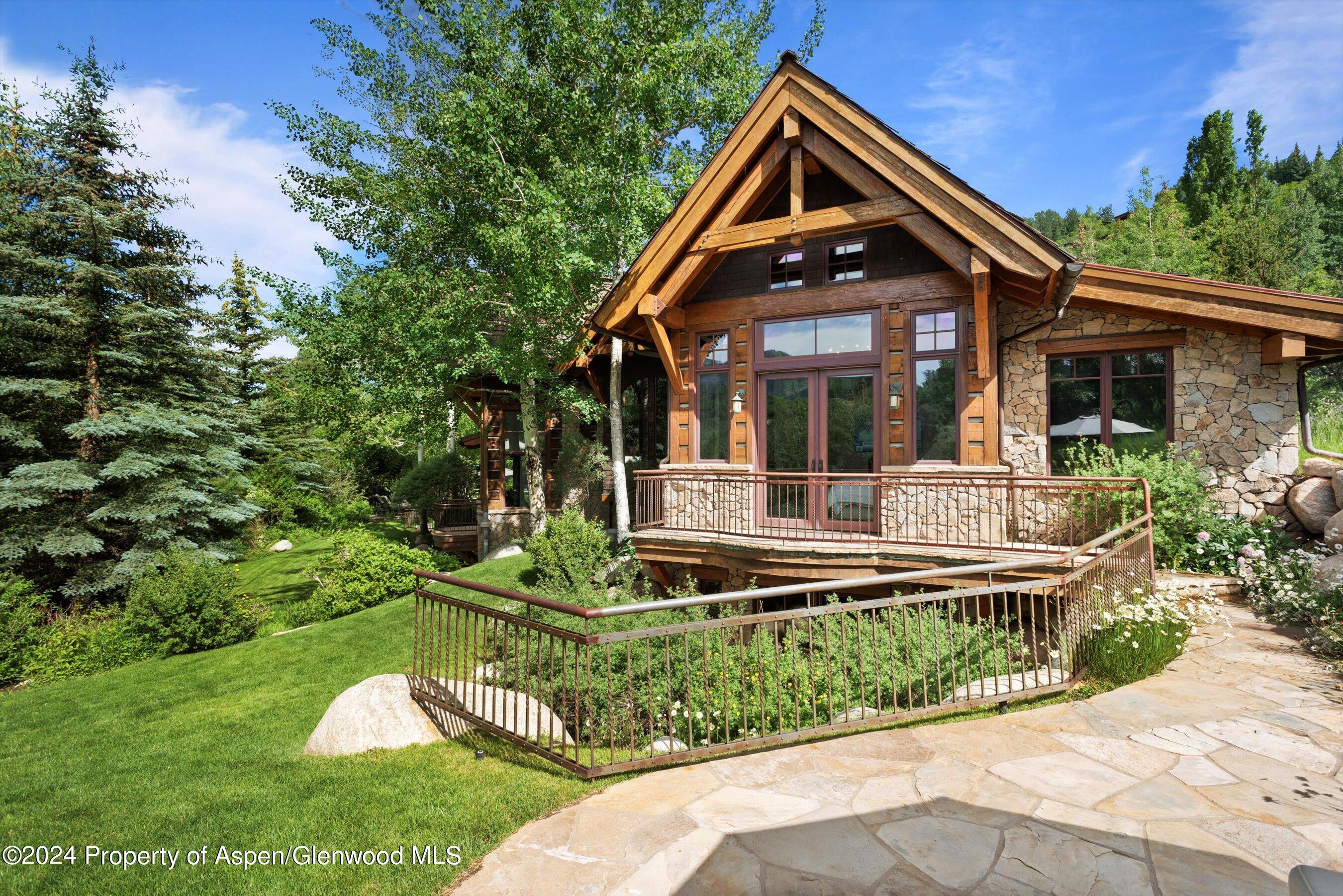 27 Nighthawk Drive