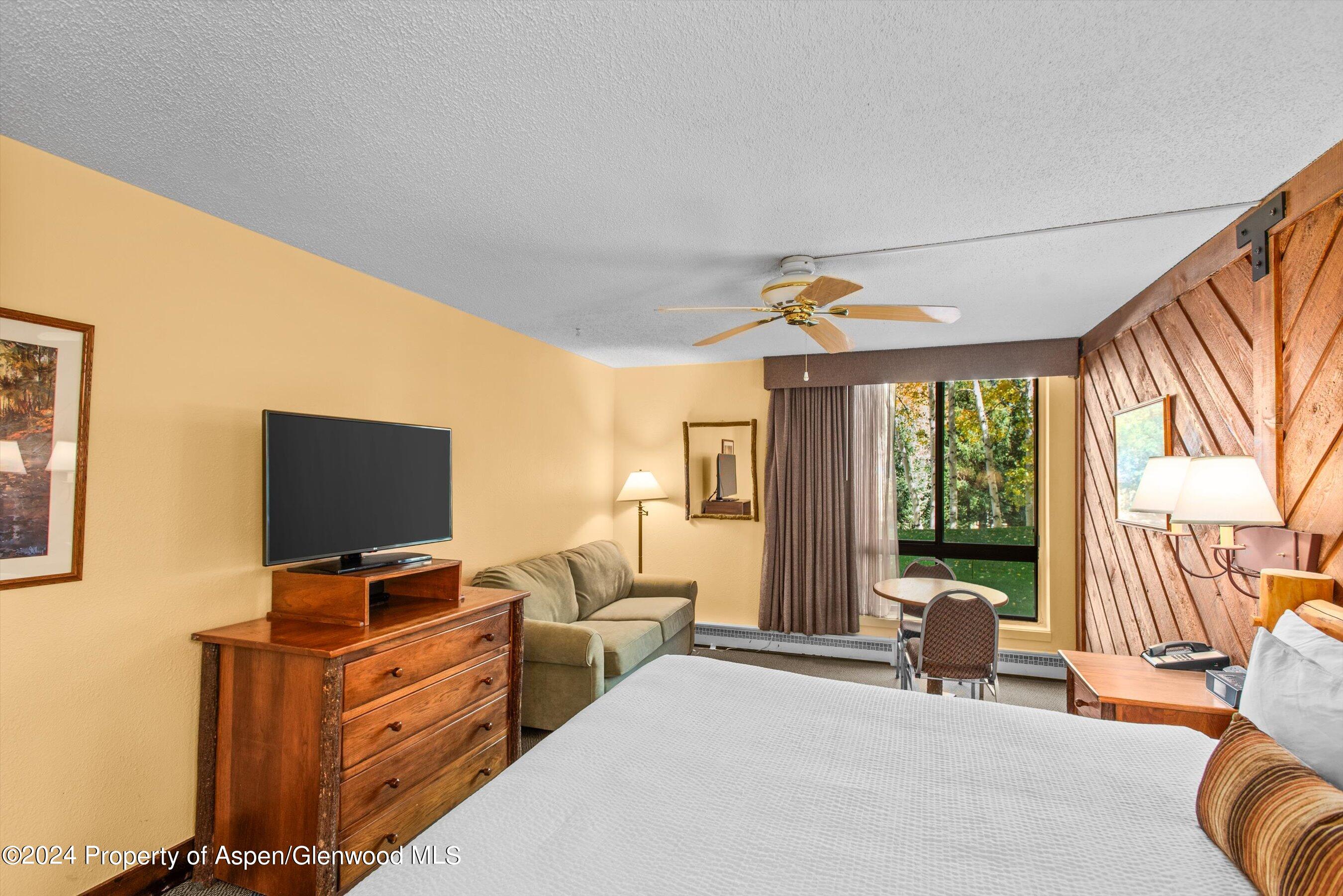 300 Carriage Way, 106