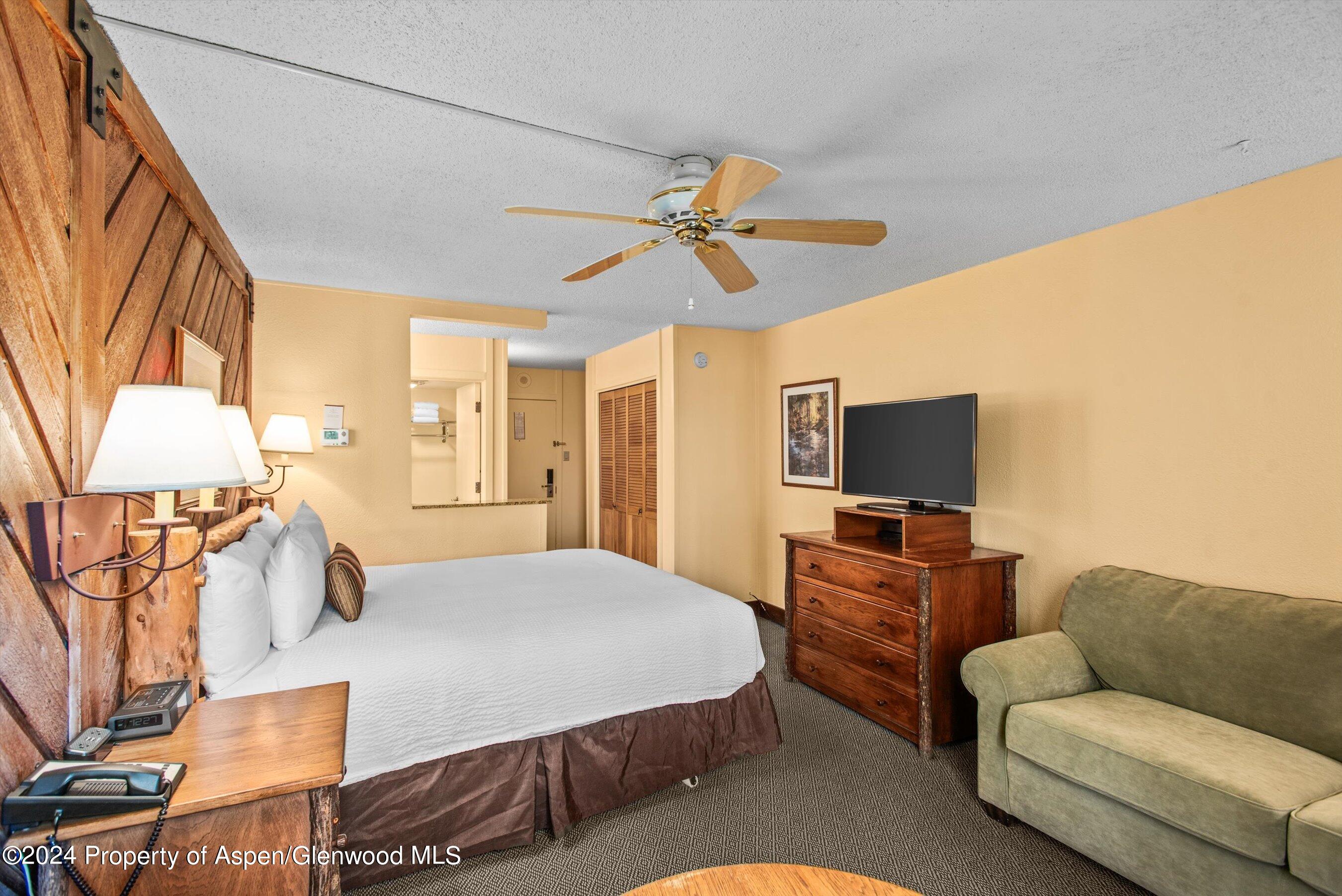 300 Carriage Way, 106