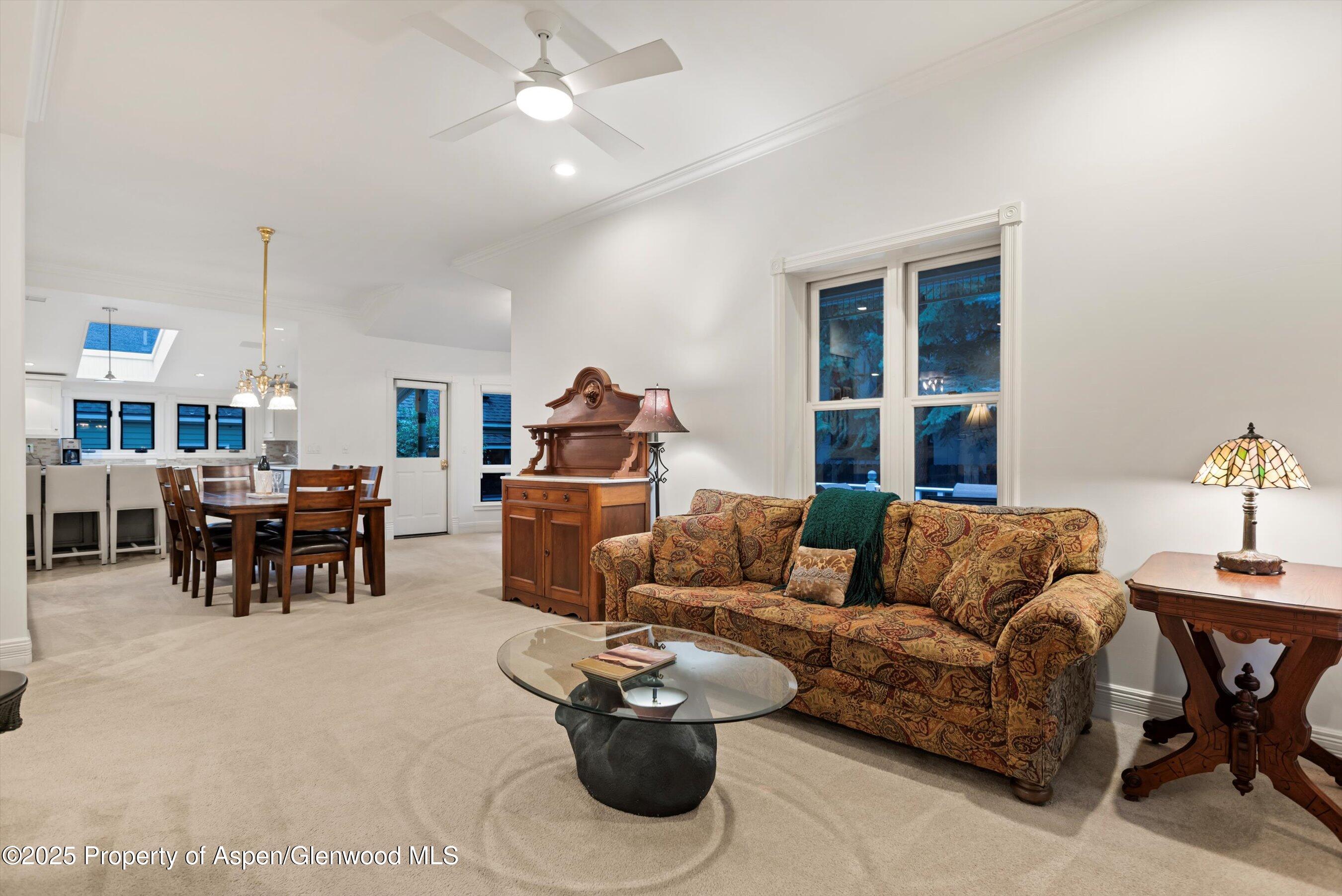 718-716 W Hallam Street