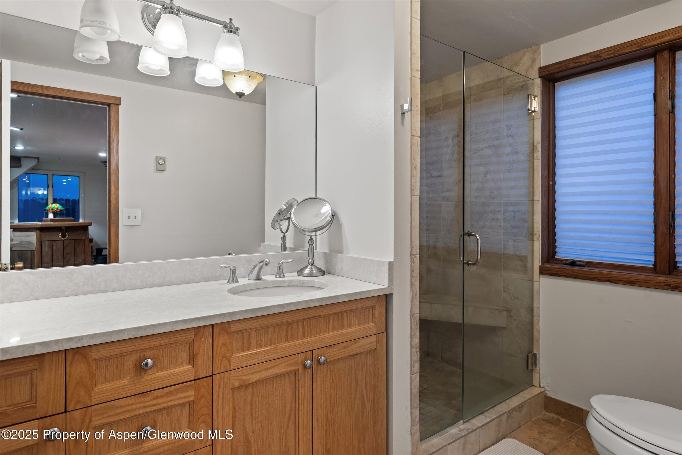 718-716 W Hallam Street