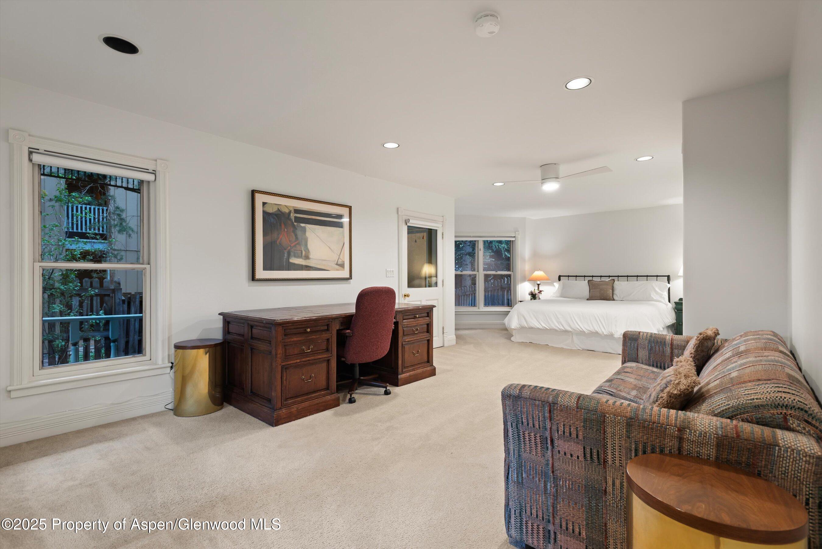 718-716 W Hallam Street