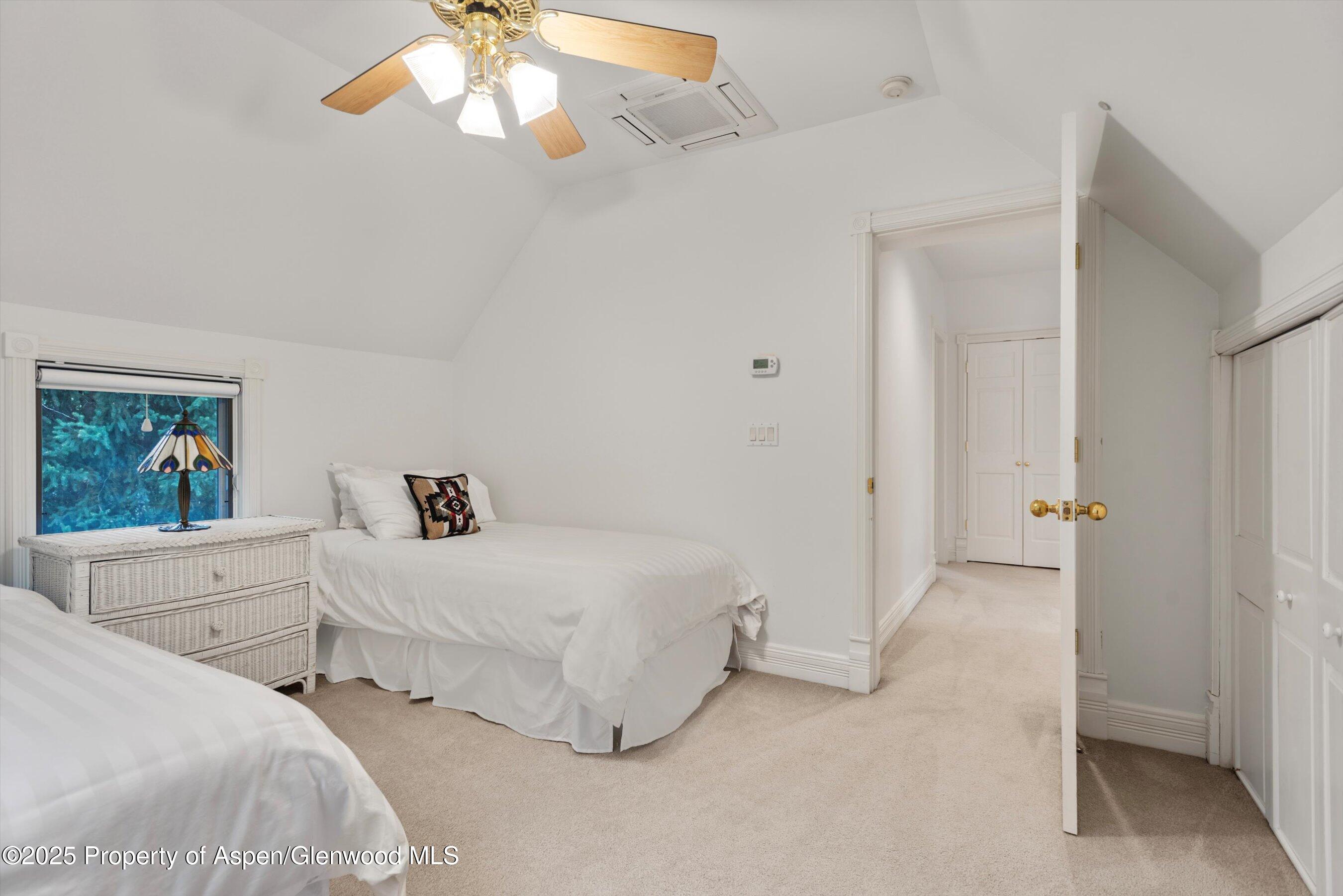 718-716 W Hallam Street