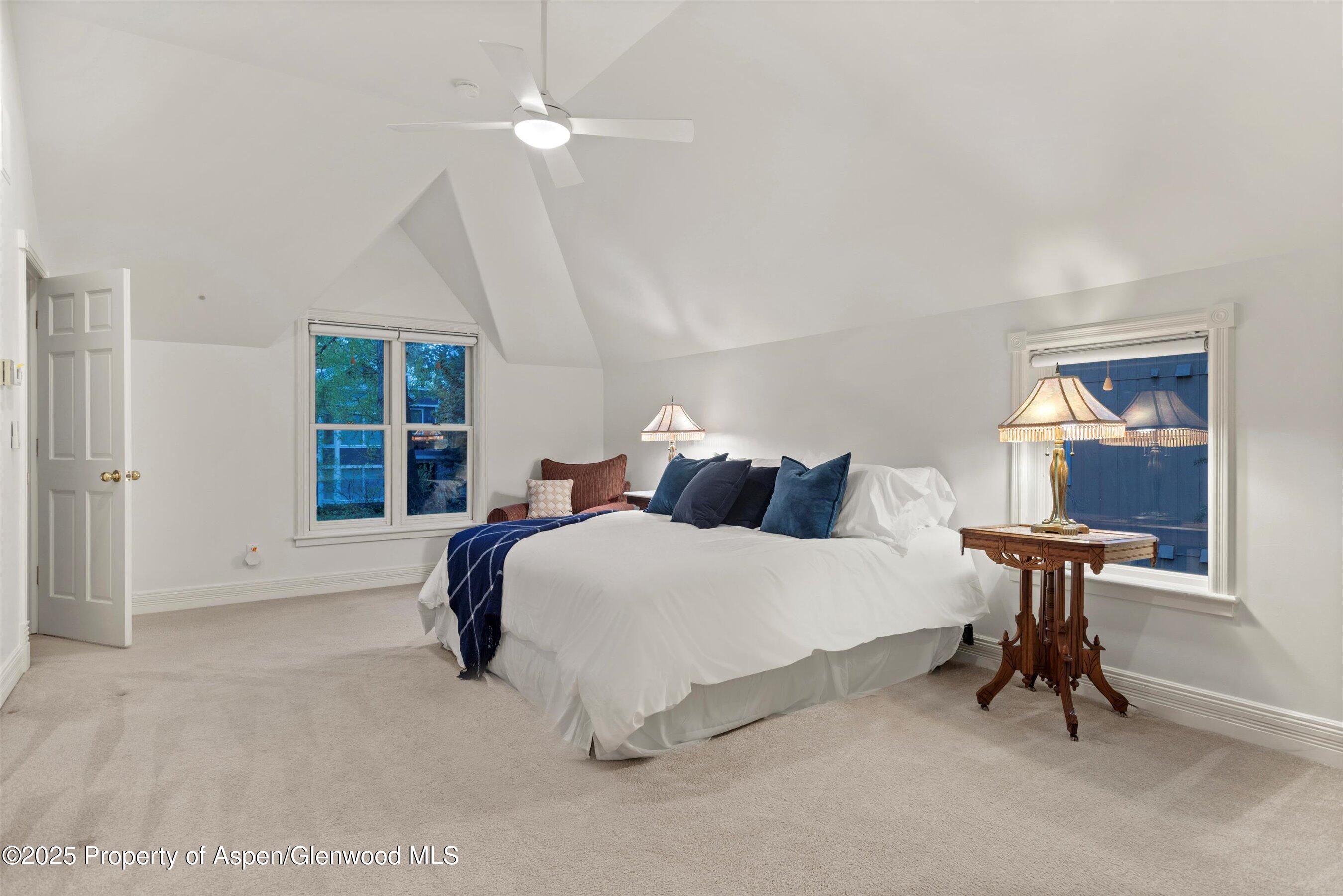 718-716 W Hallam Street