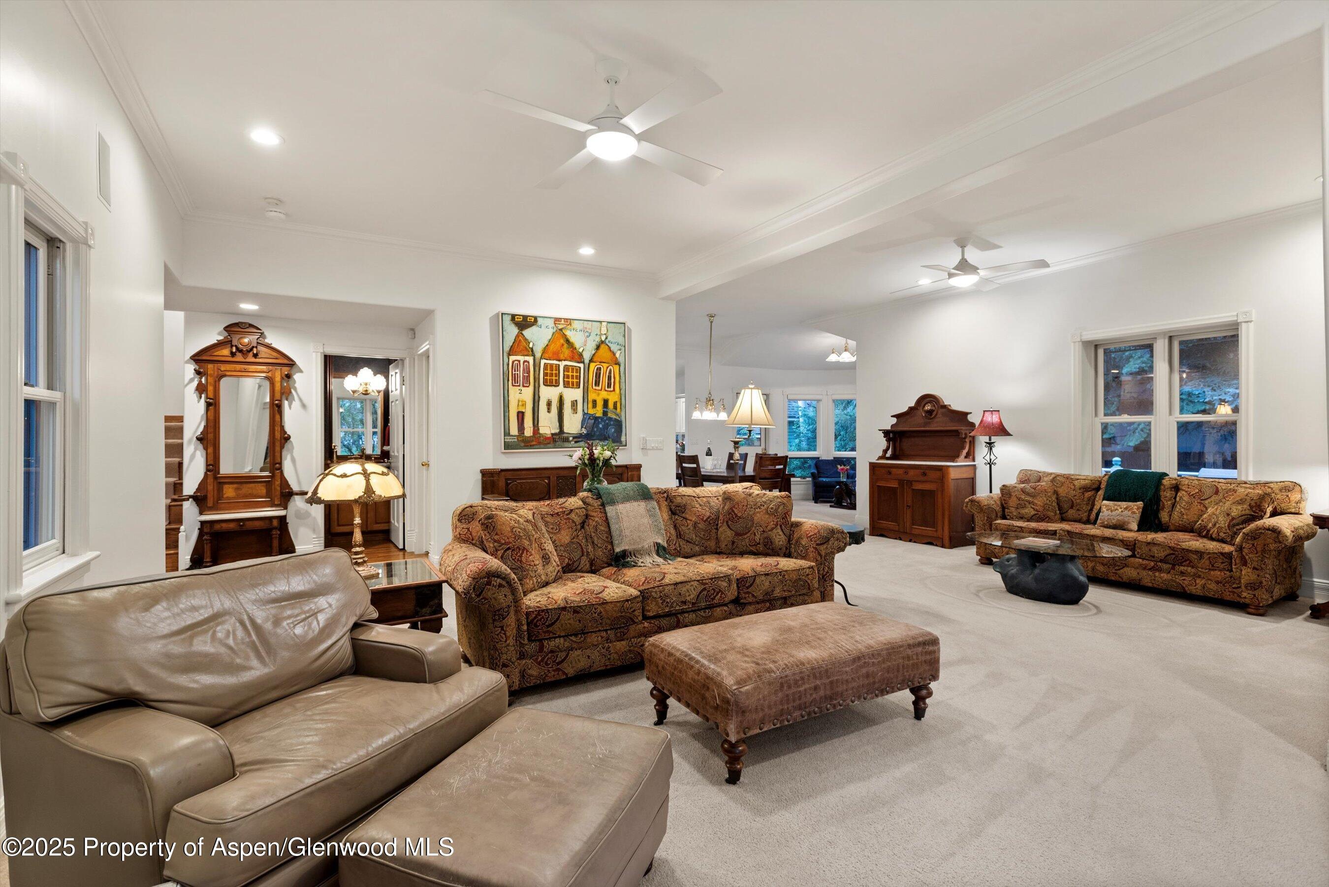 718-716 W Hallam Street