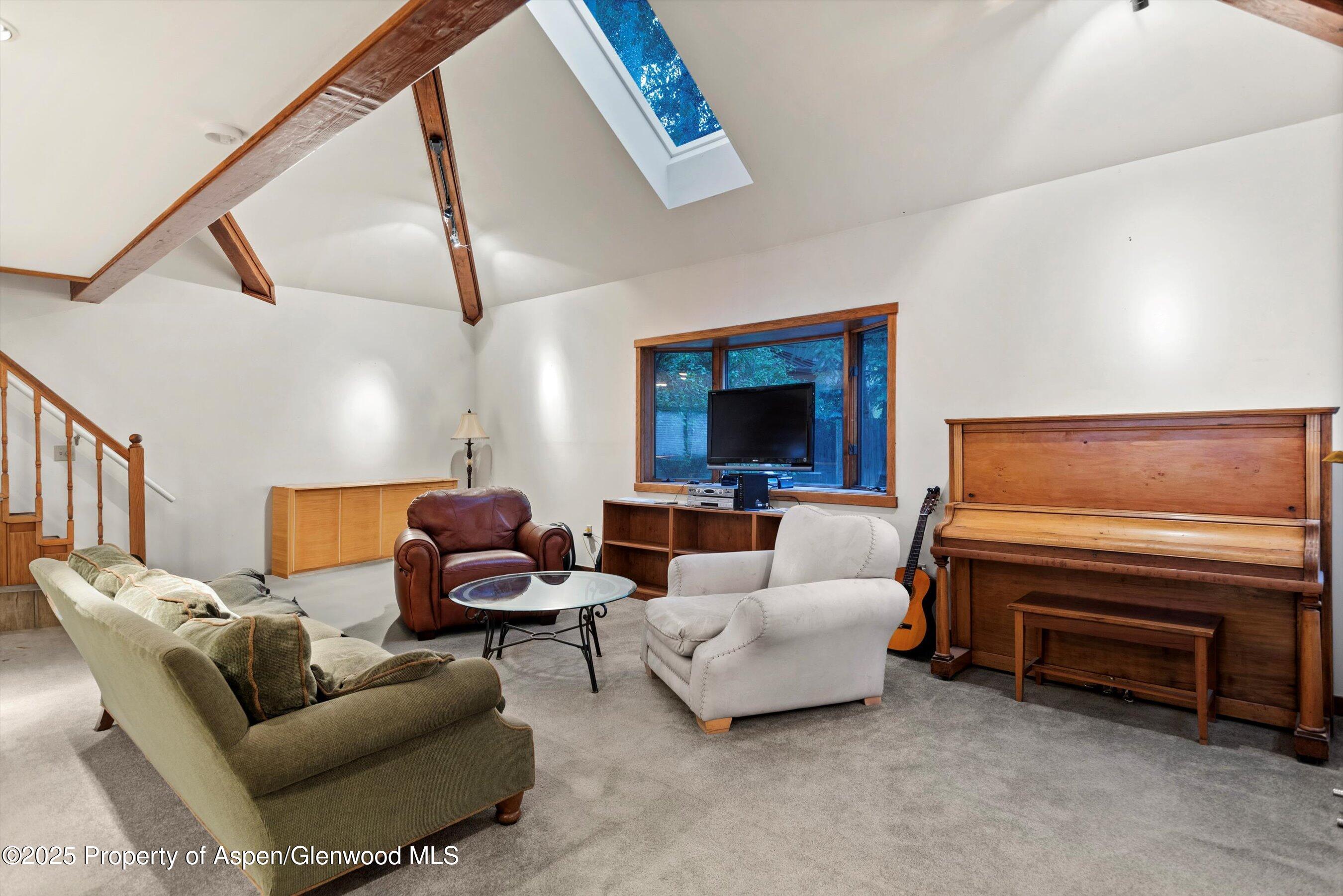 718-716 W Hallam Street