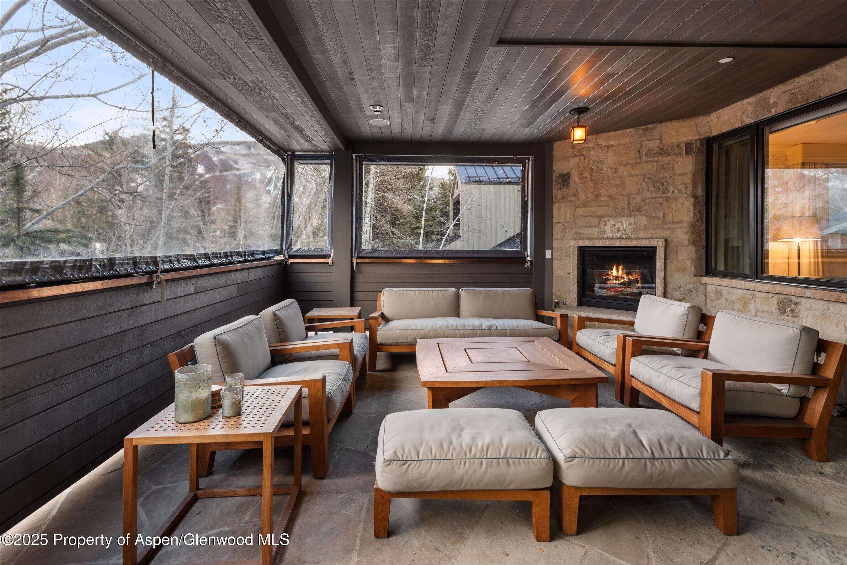 306 S GARMISCH Street, A