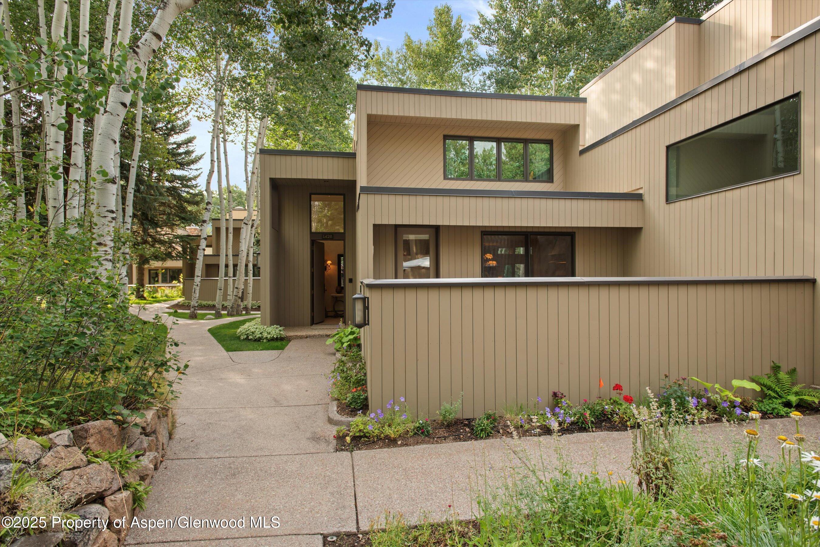 1428 CRYSTAL LAKE Road, A4