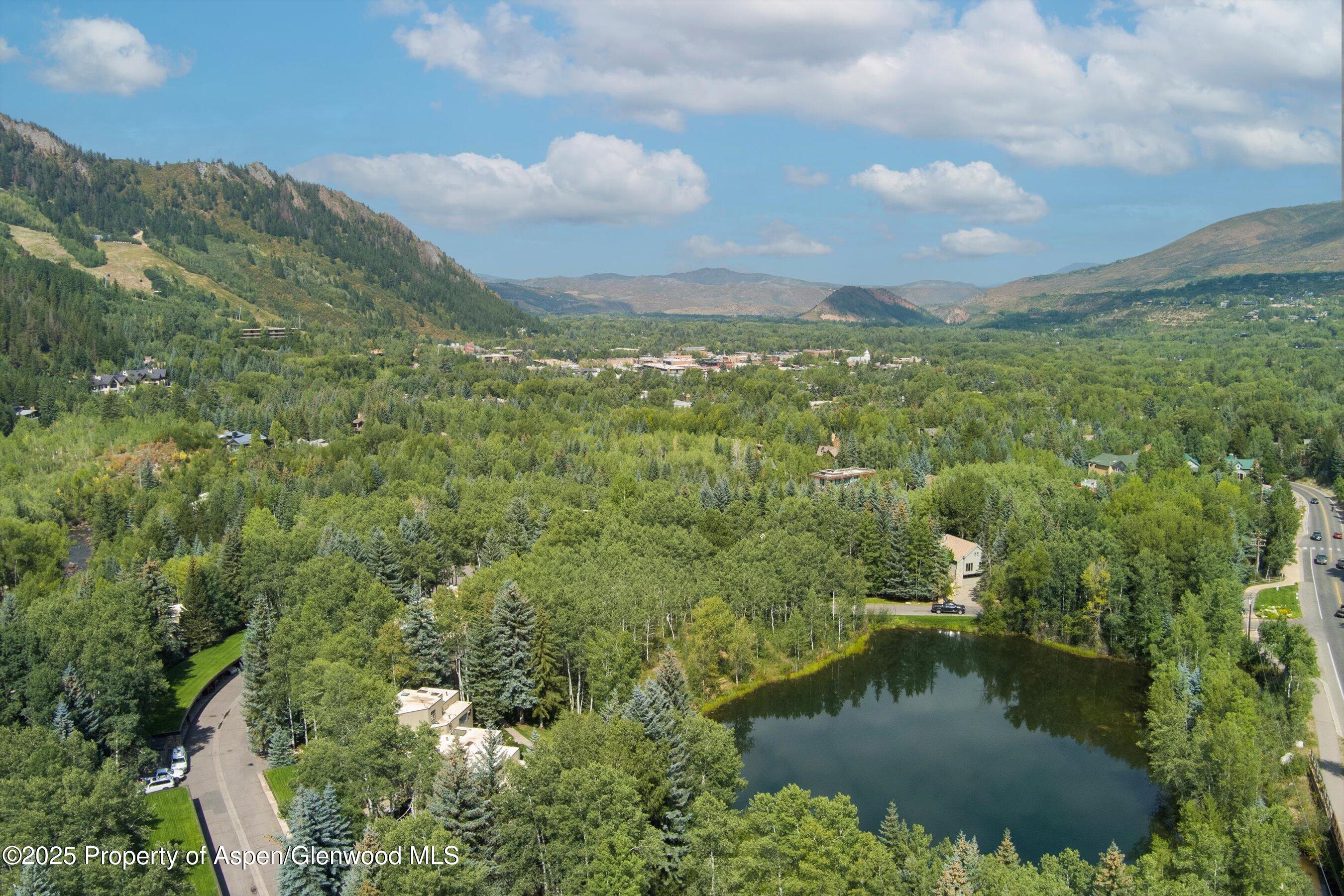 1428 CRYSTAL LAKE Road, A4