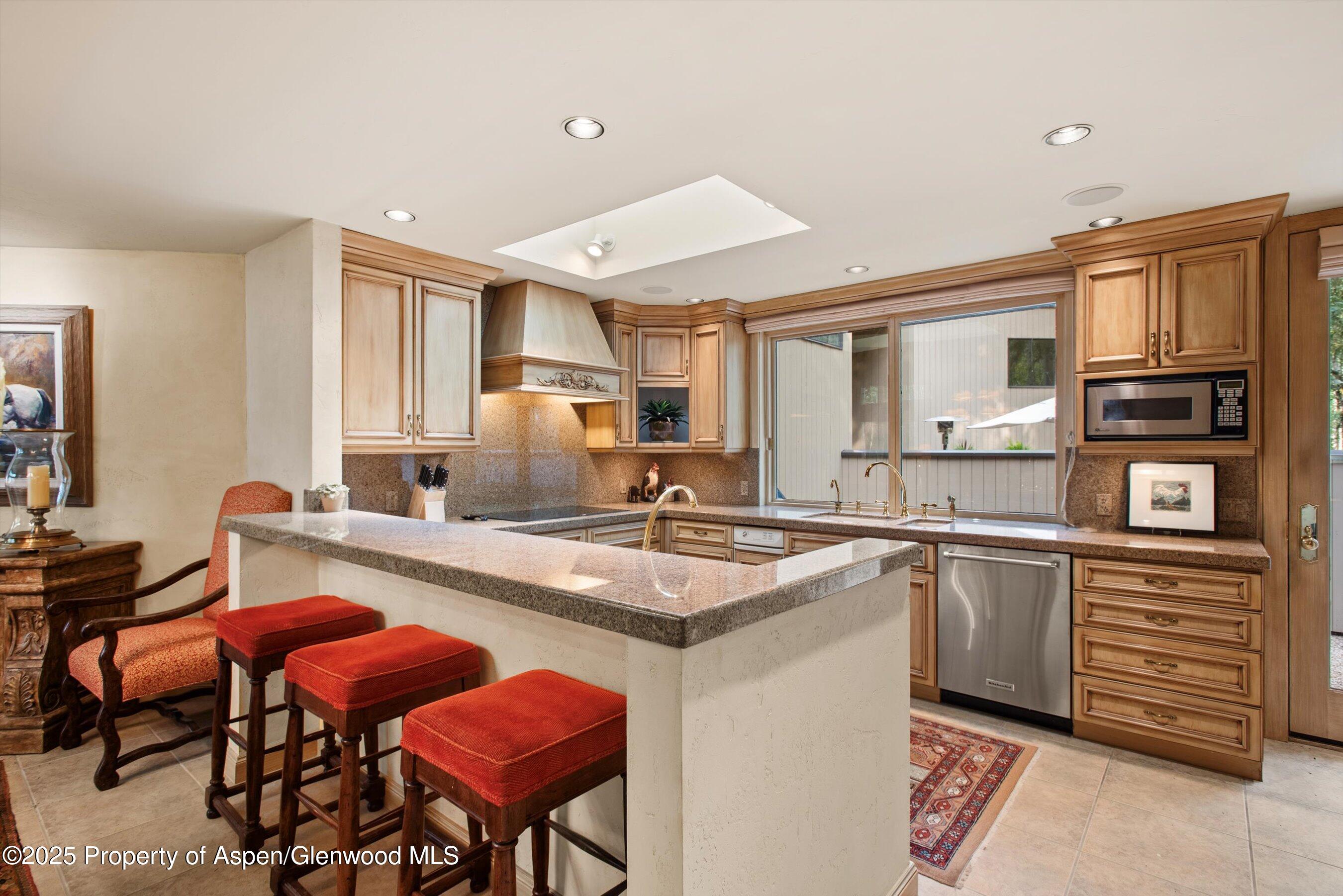 1428 CRYSTAL LAKE Road, A4