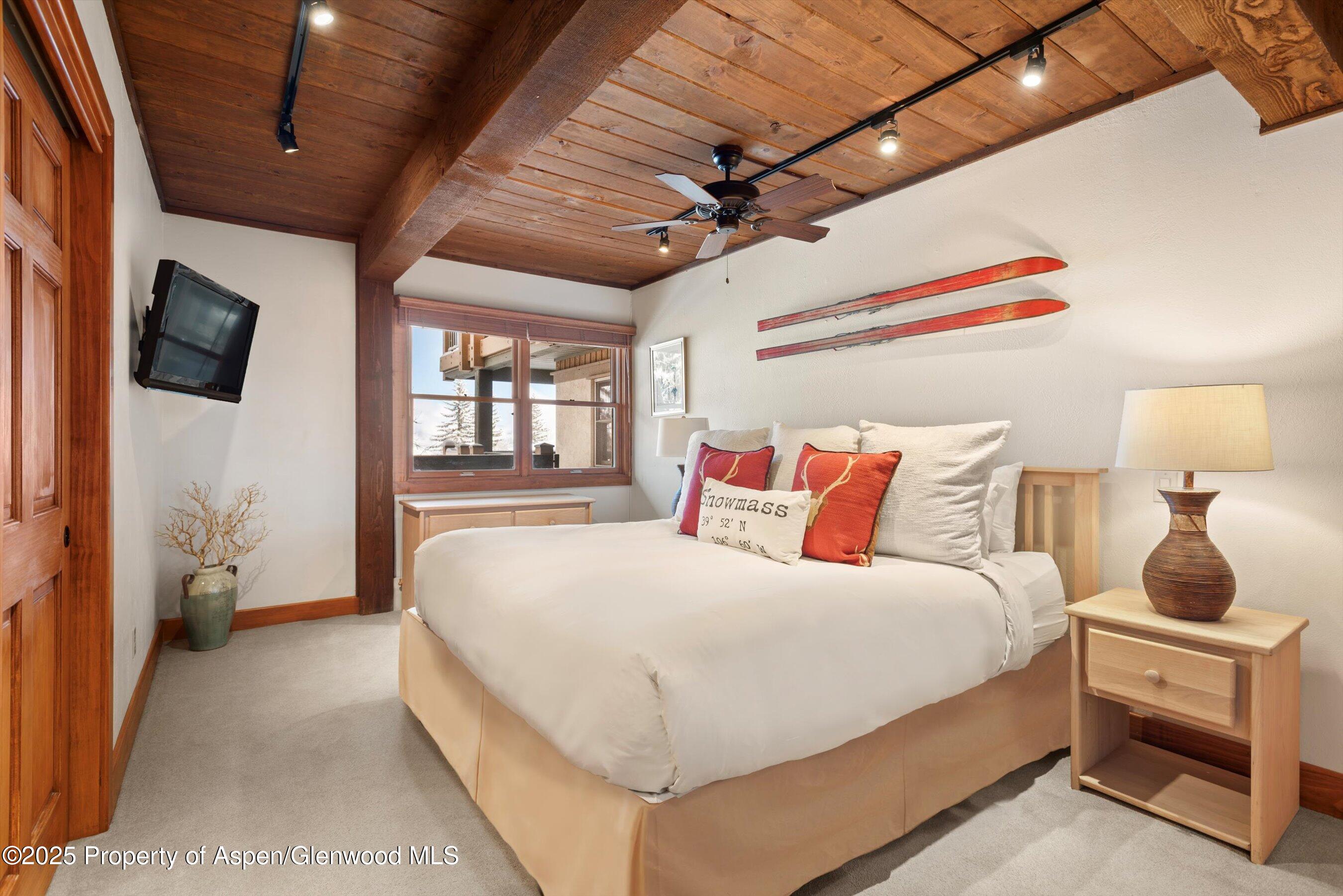 855 CARRIAGE Way 309