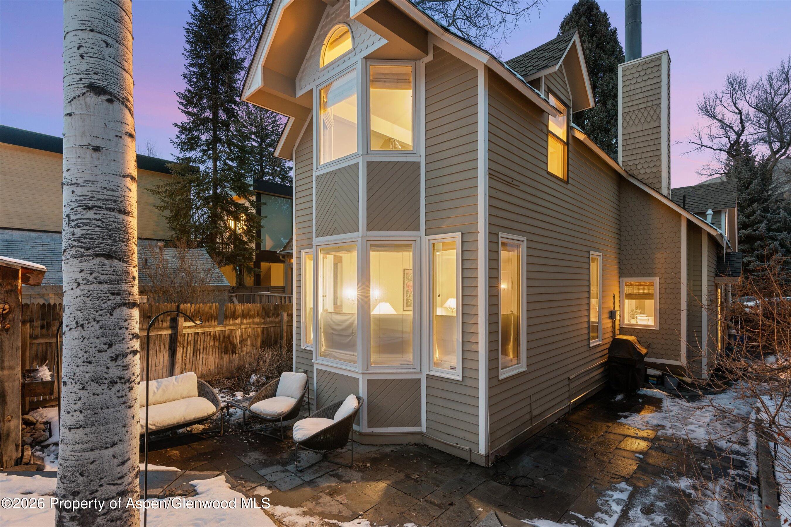 215 W Bleeker Street