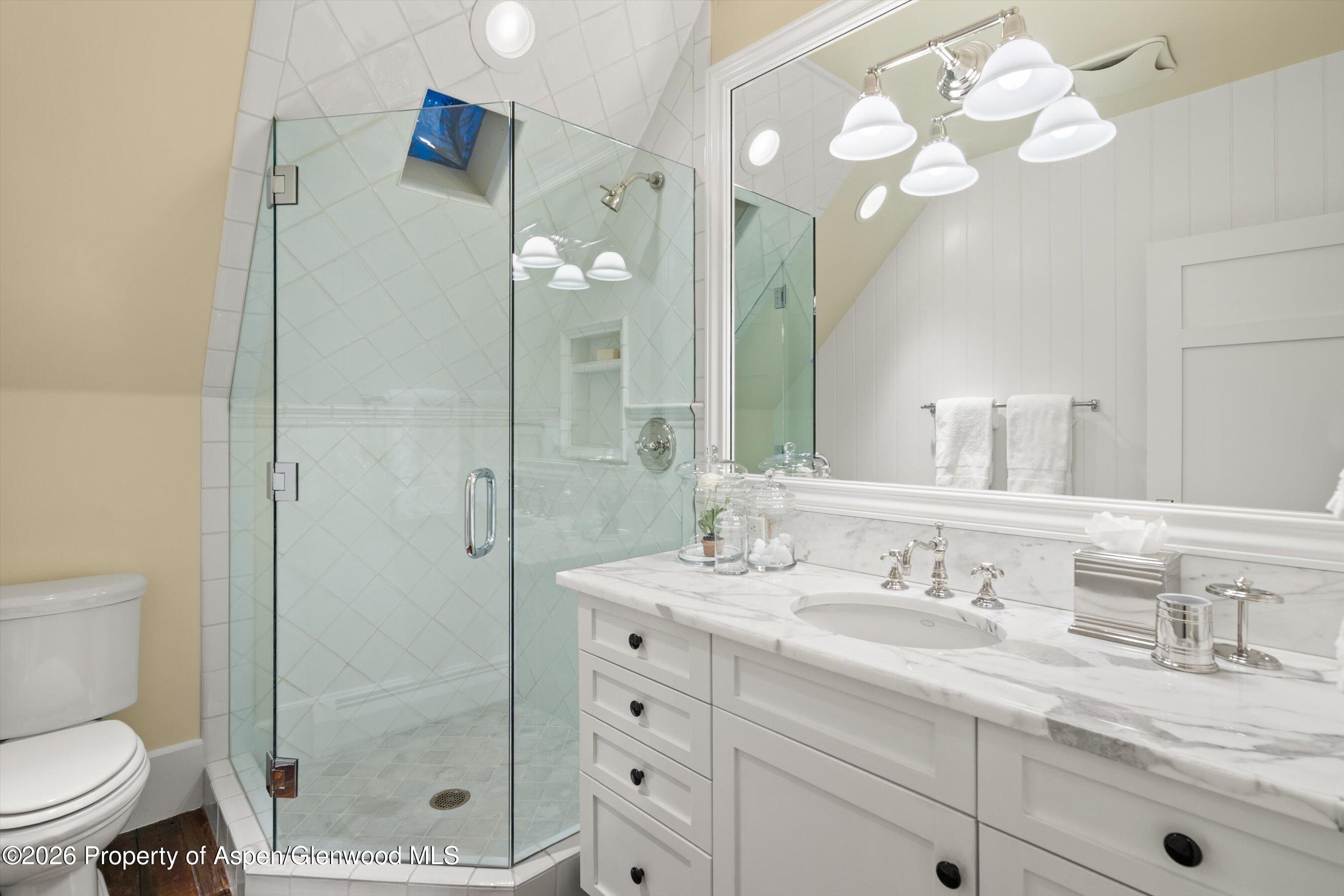 215 W Bleeker Street