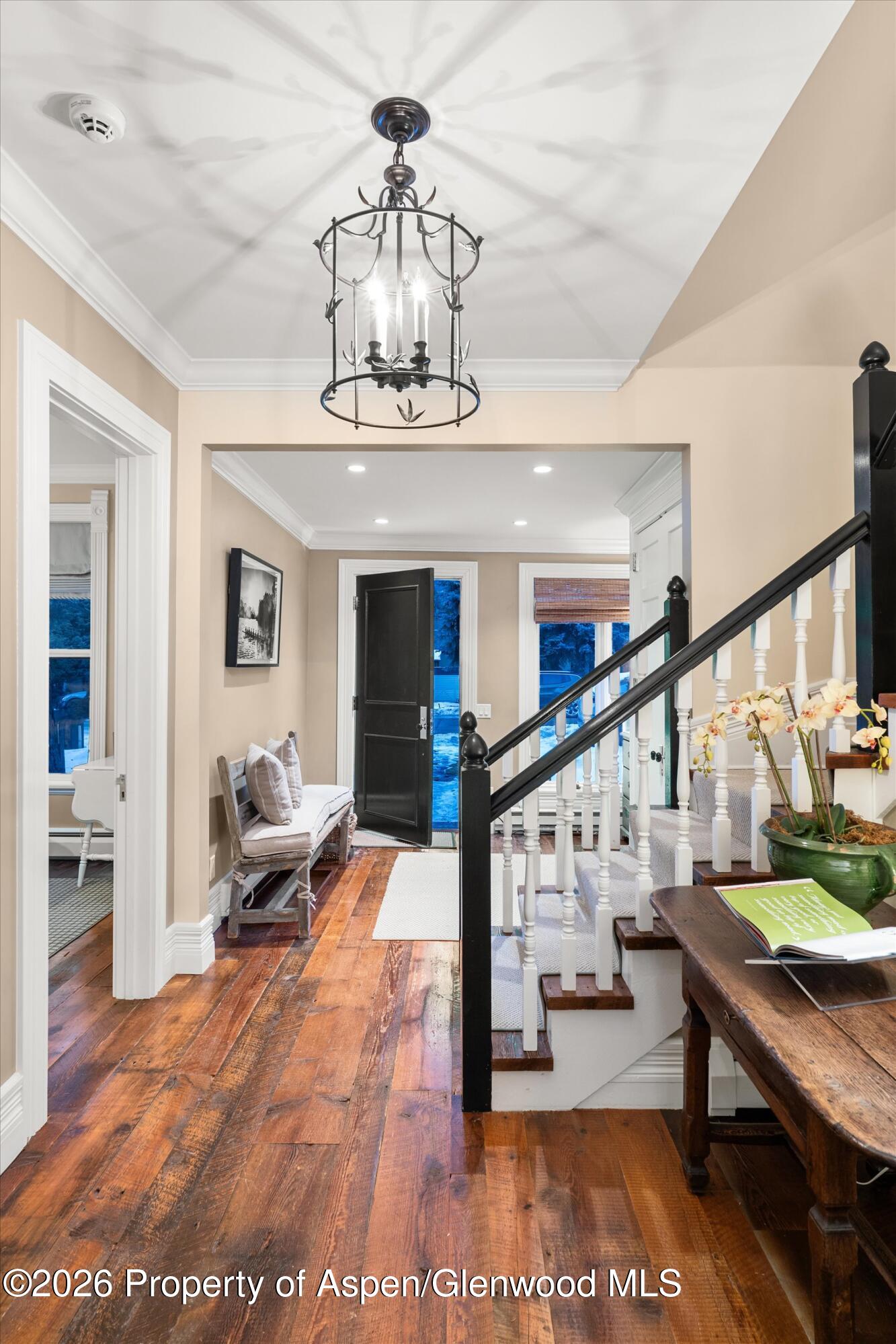 215 W Bleeker Street