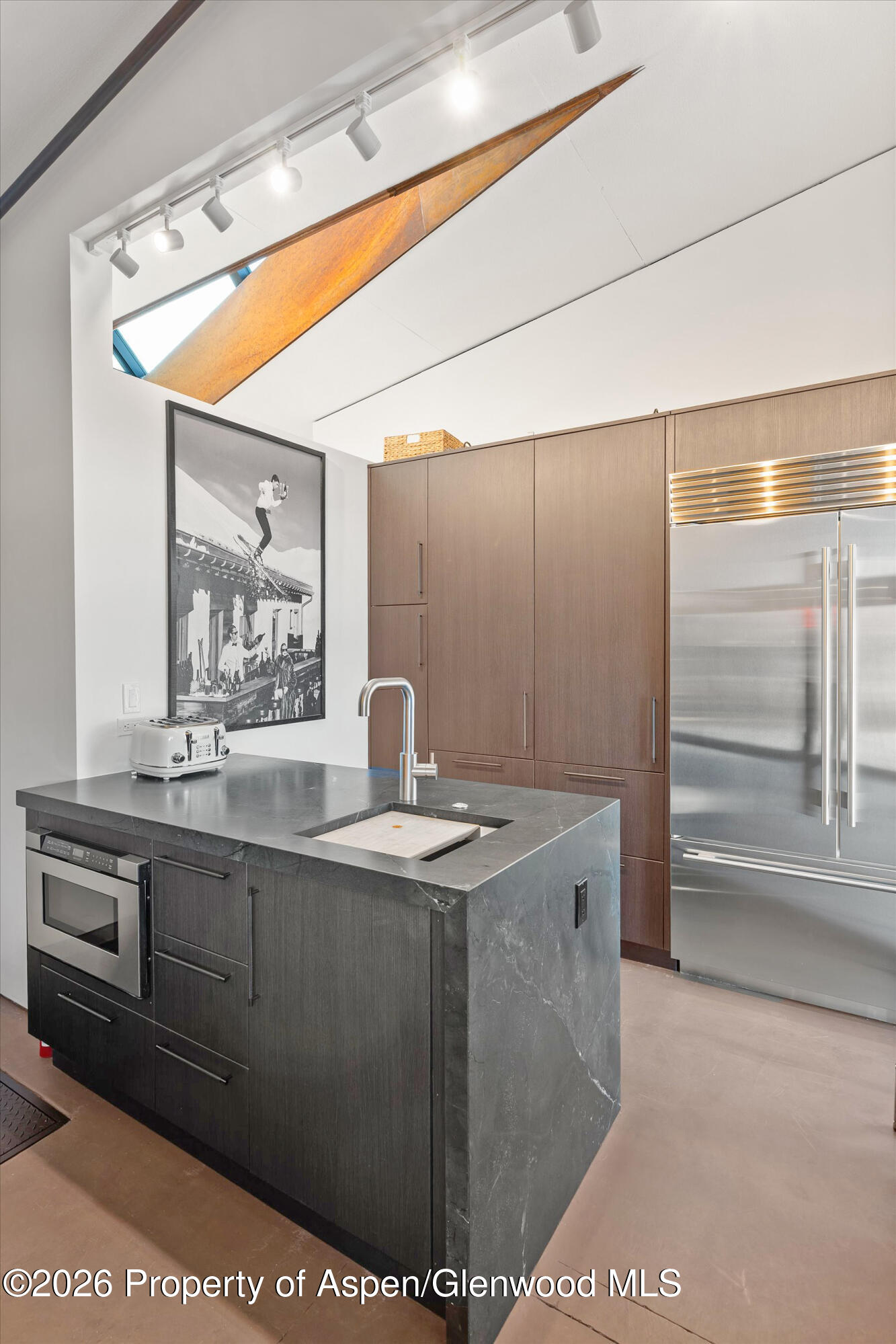 2700 Juniper Hill Road