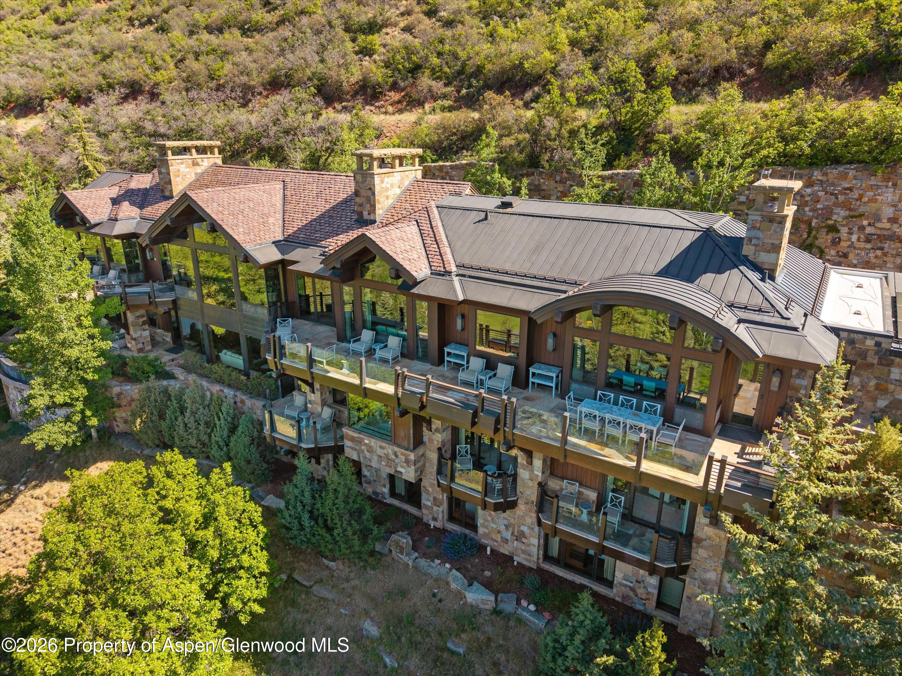 155 & 200 Sabin Drive