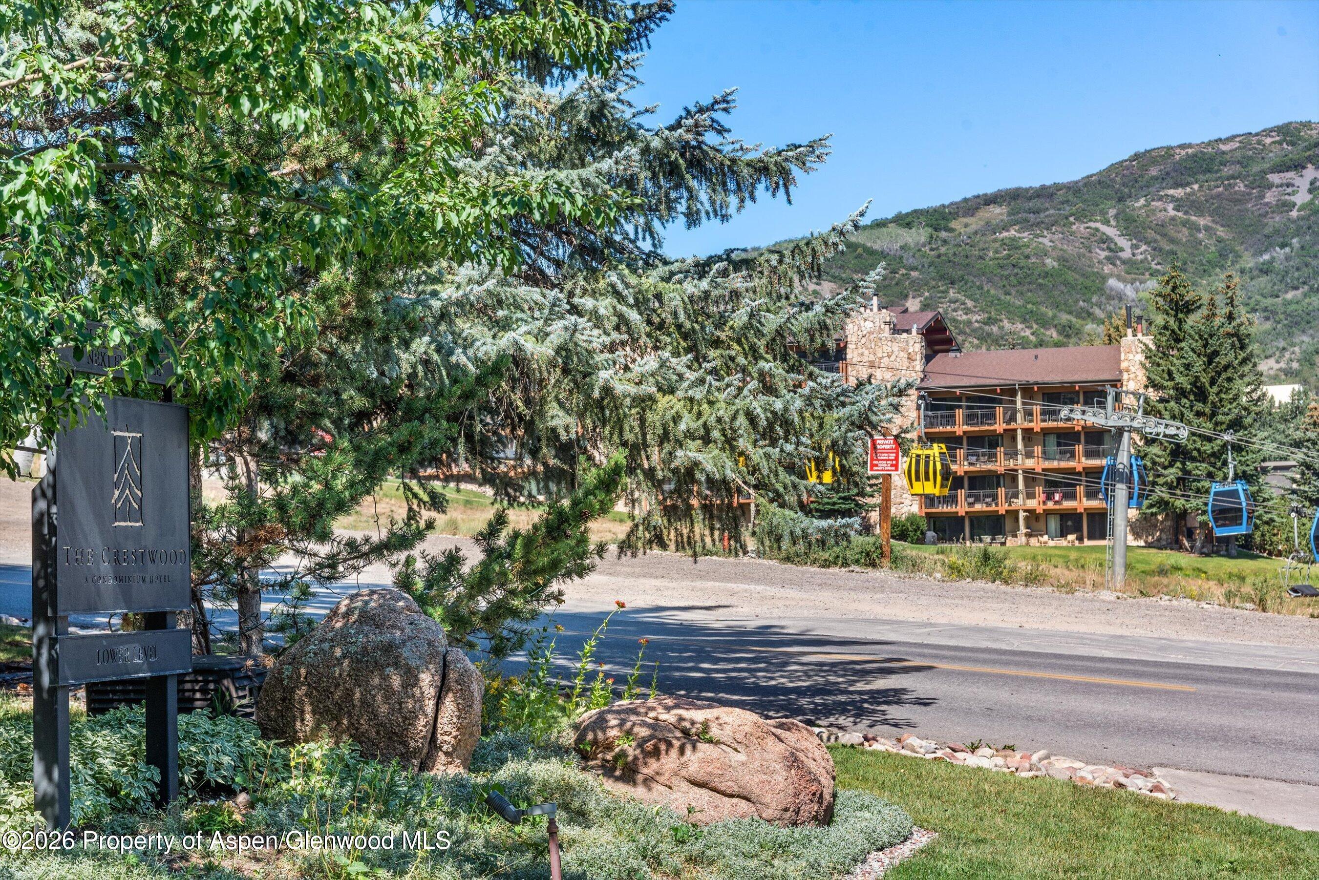 400 Wood Road H-2113