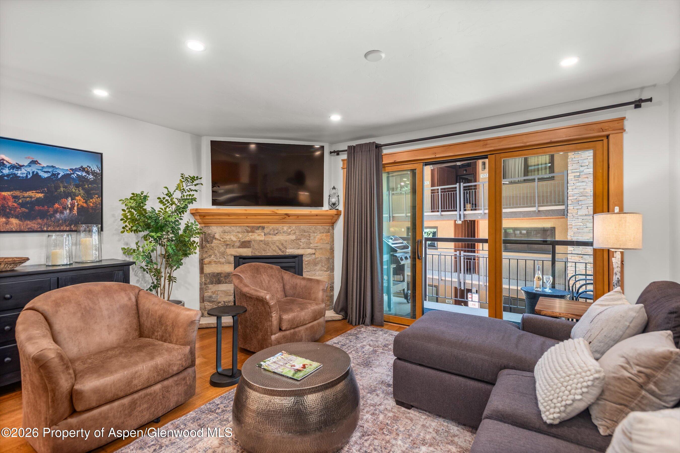 400 Wood Road H-2113