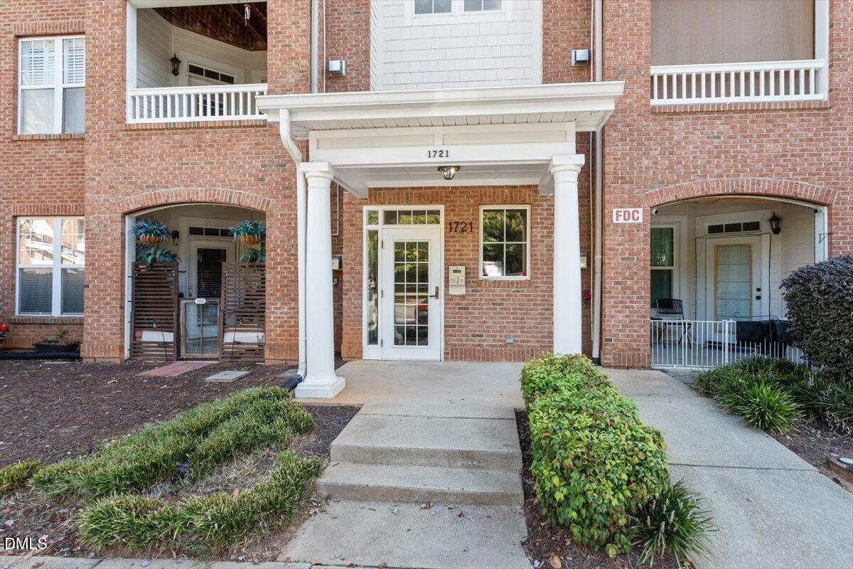 1721 Tiffany Bay Court # 301