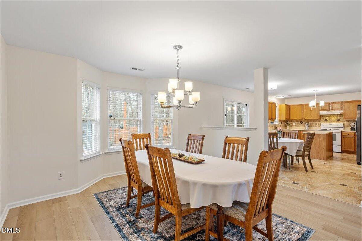 8300 Eel Court