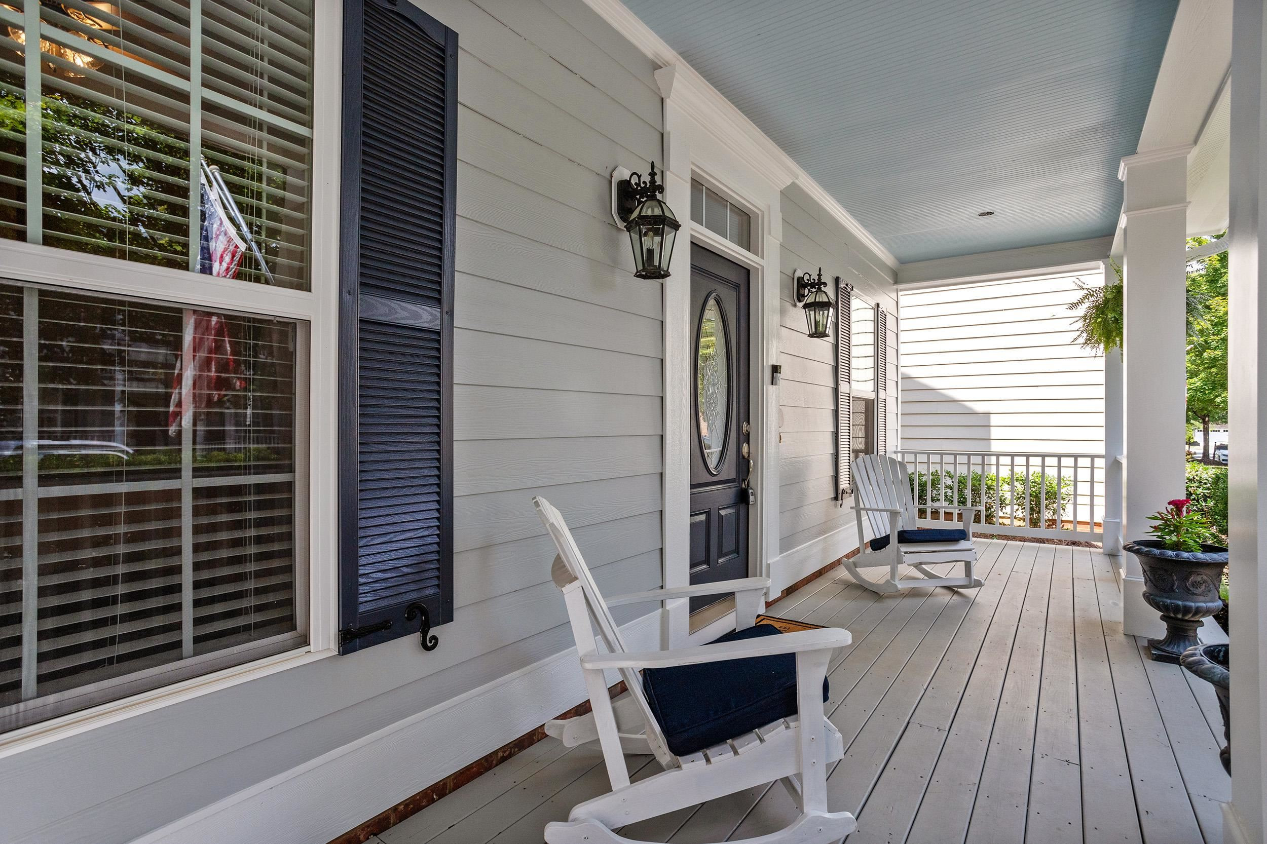 823 Historian Street
