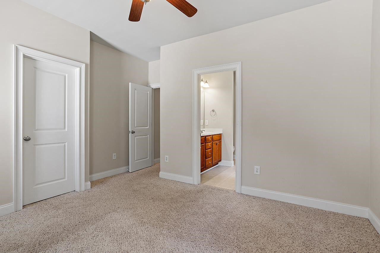 5017 Sunny Creek Lane