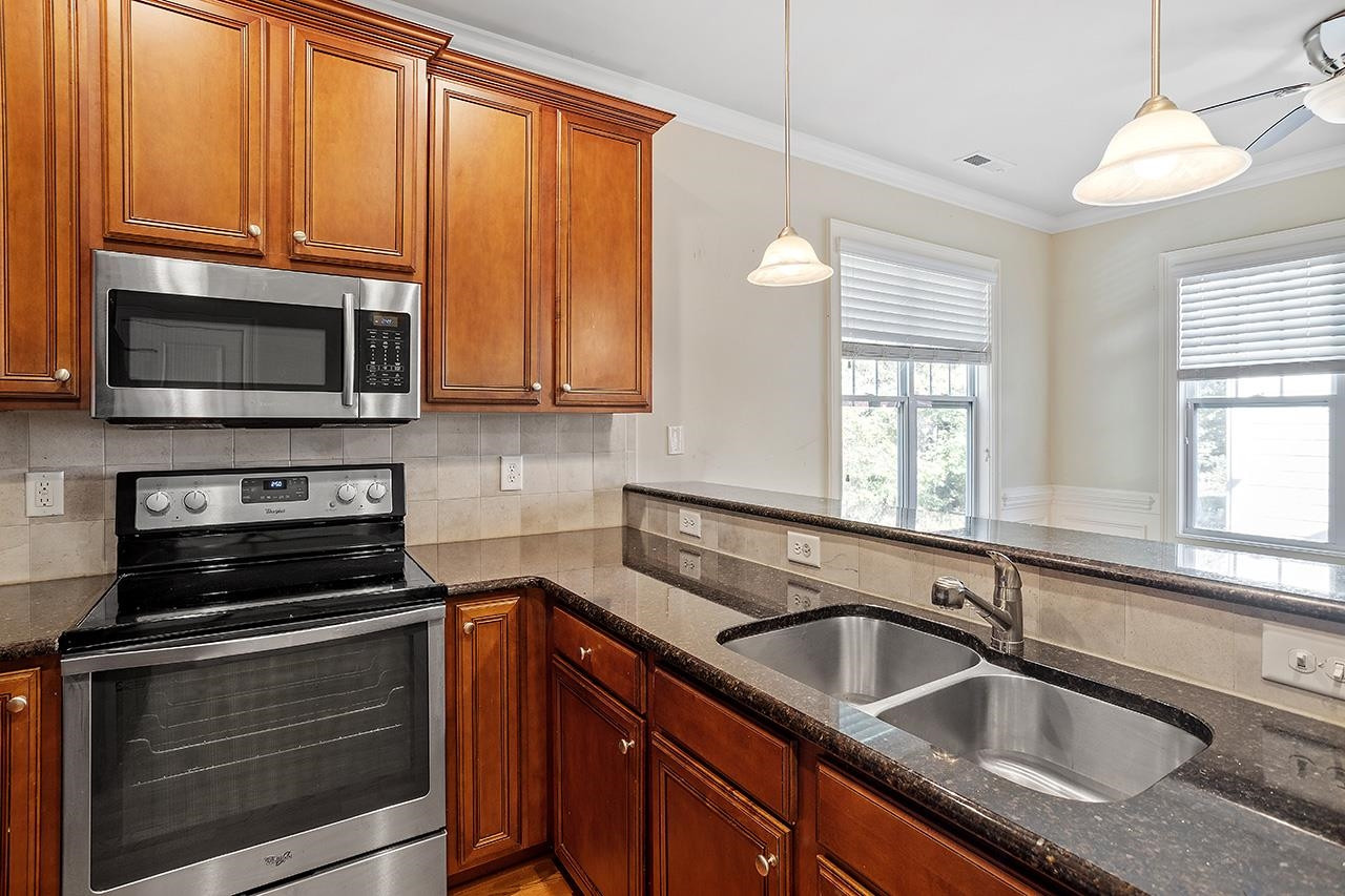 5017 Sunny Creek Lane