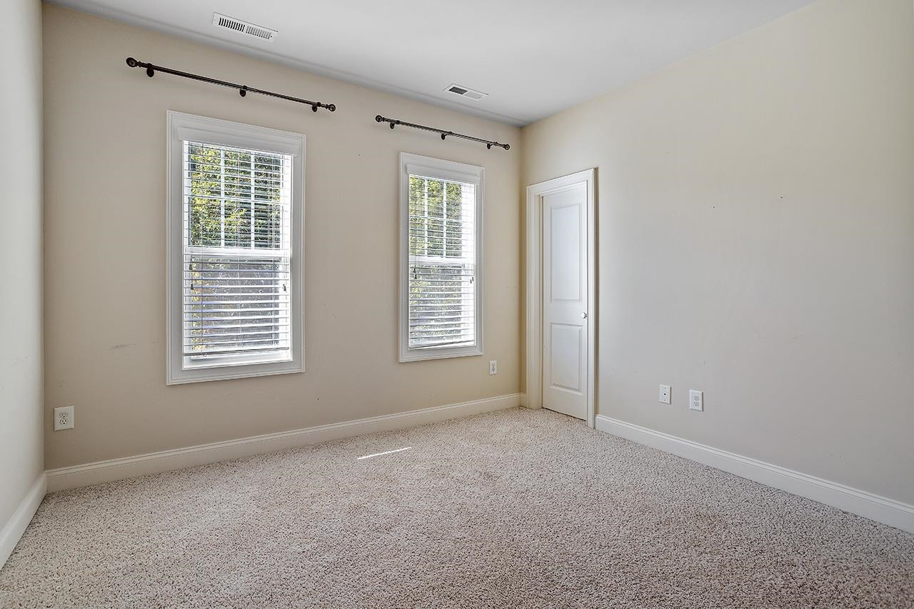 5017 Sunny Creek Lane