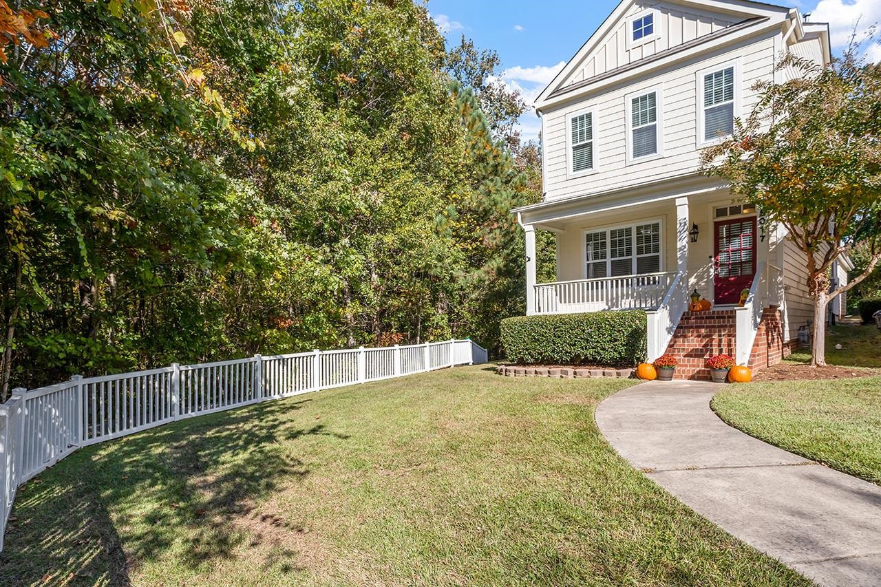 5017 Sunny Creek Lane