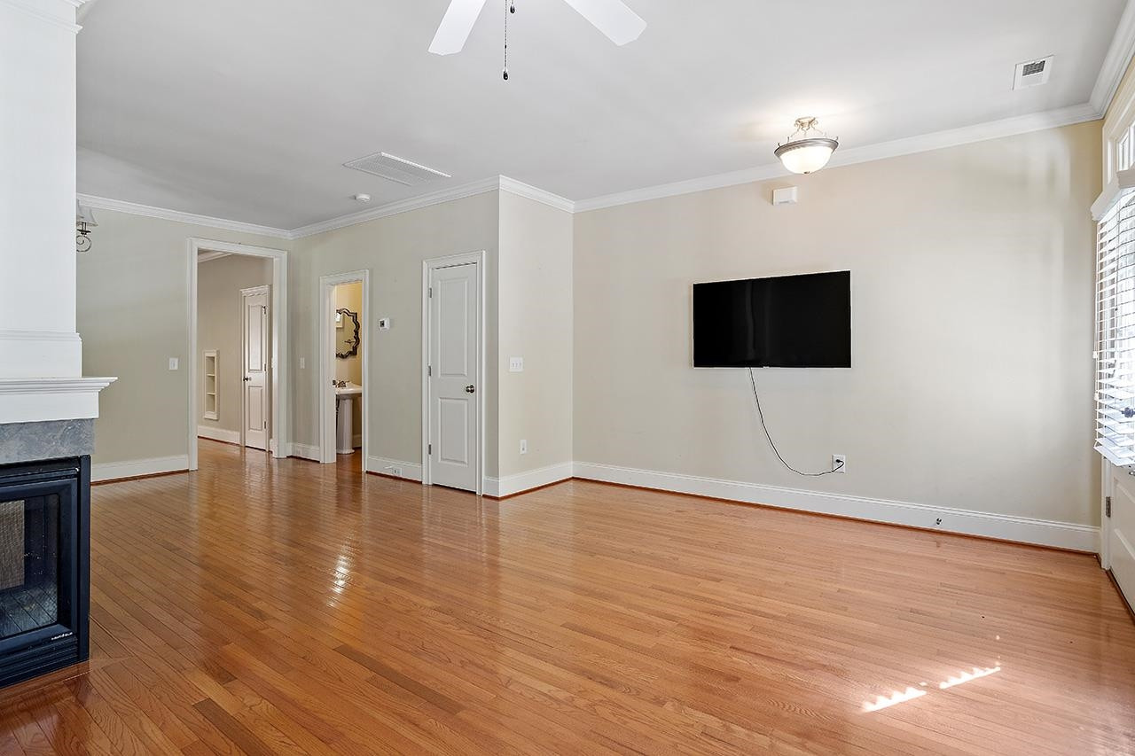 5017 Sunny Creek Lane