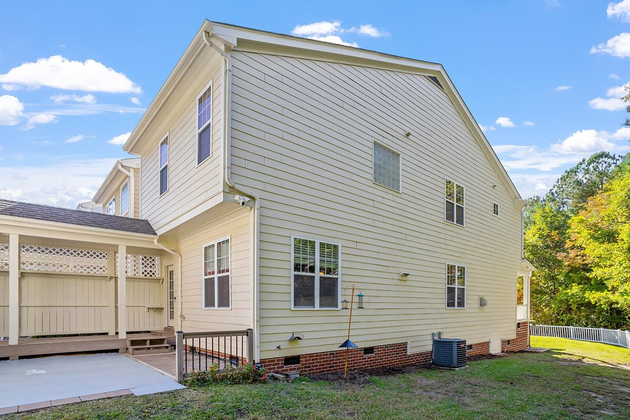 5017 Sunny Creek Lane