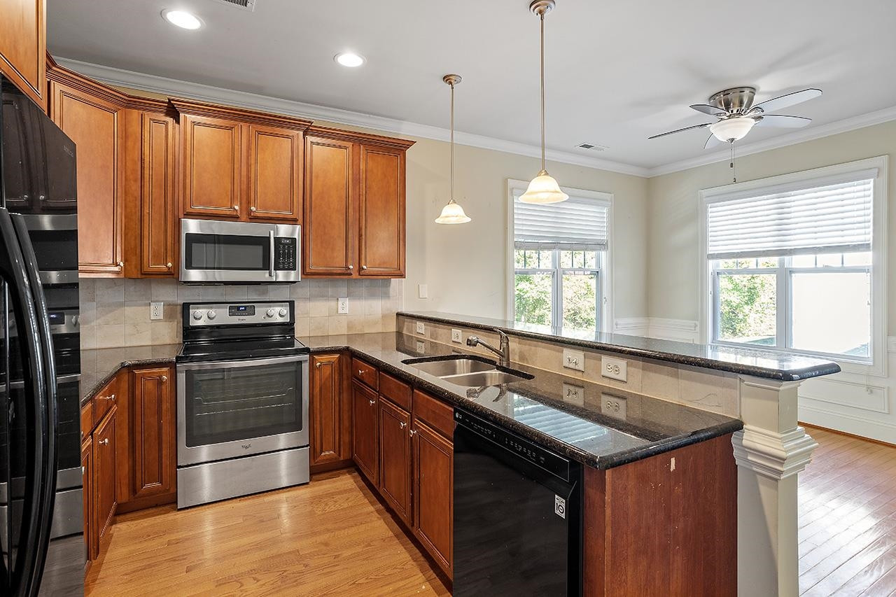 5017 Sunny Creek Lane