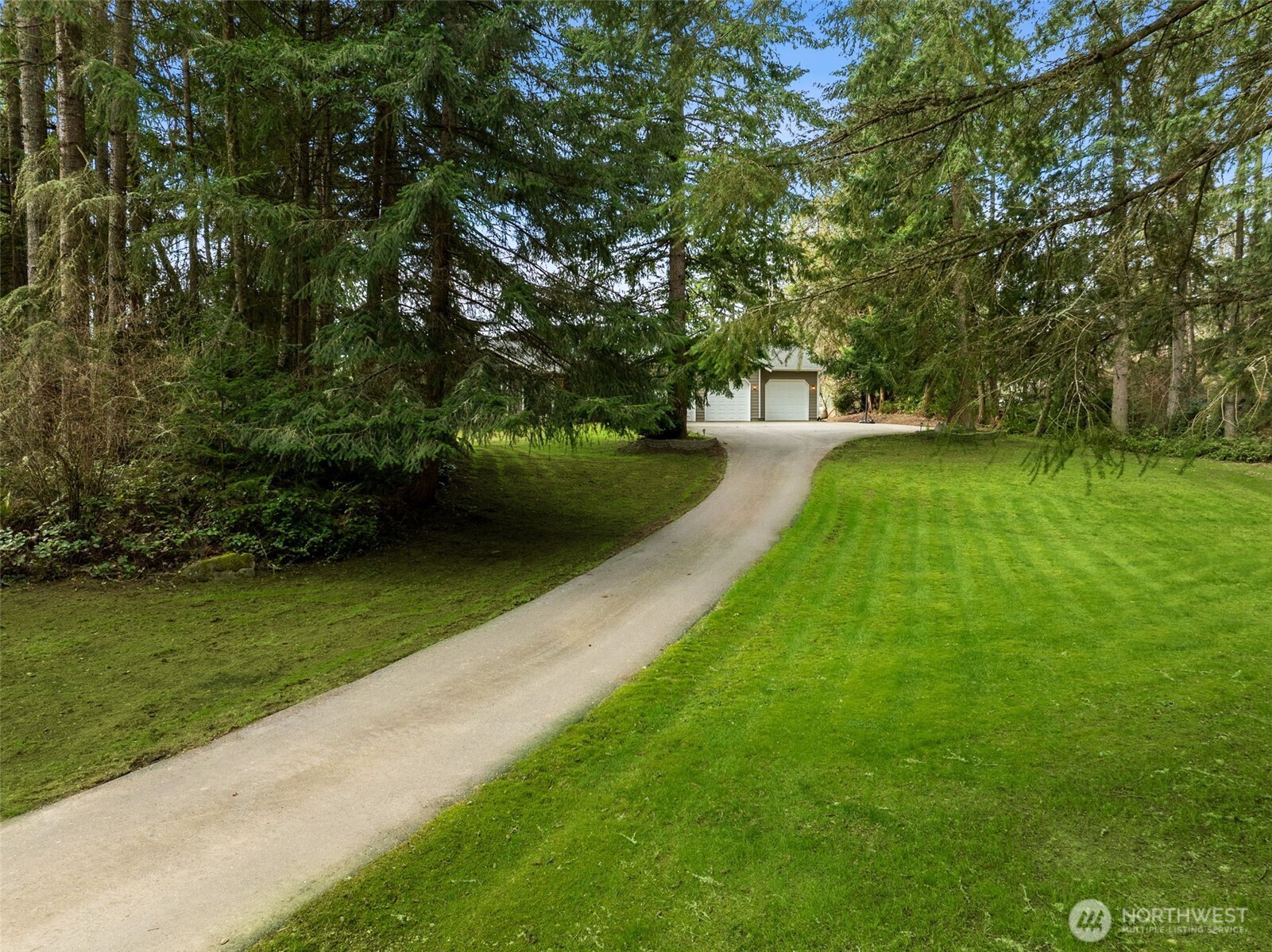 10200 NE Kingston View Court