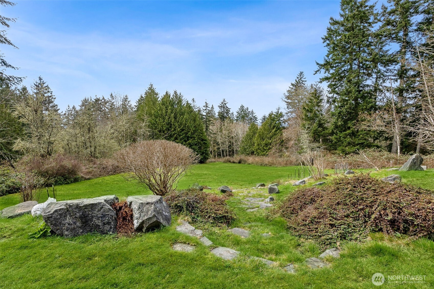 10200 NE Kingston View Court