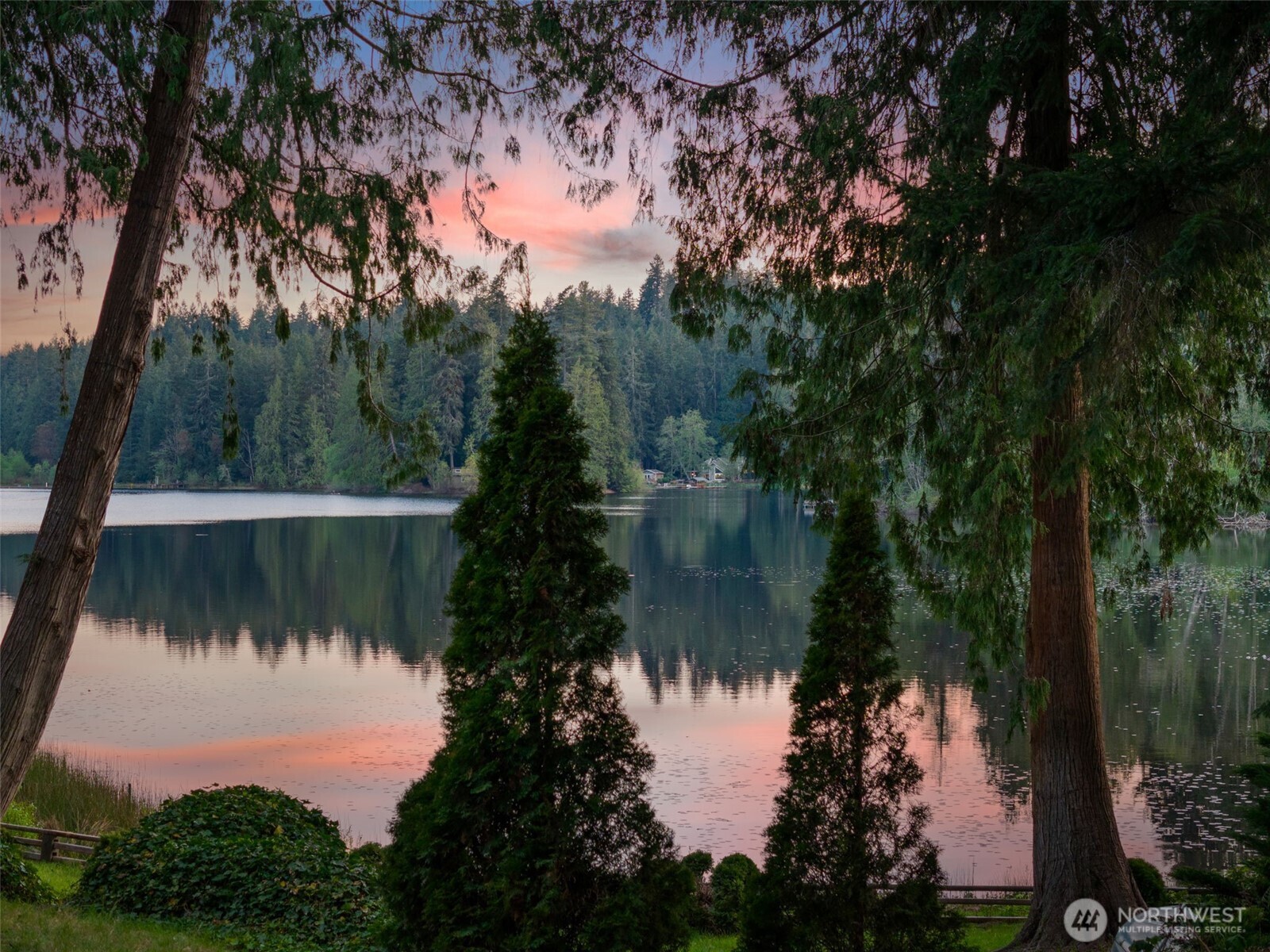 13496 Hillcrest St NW