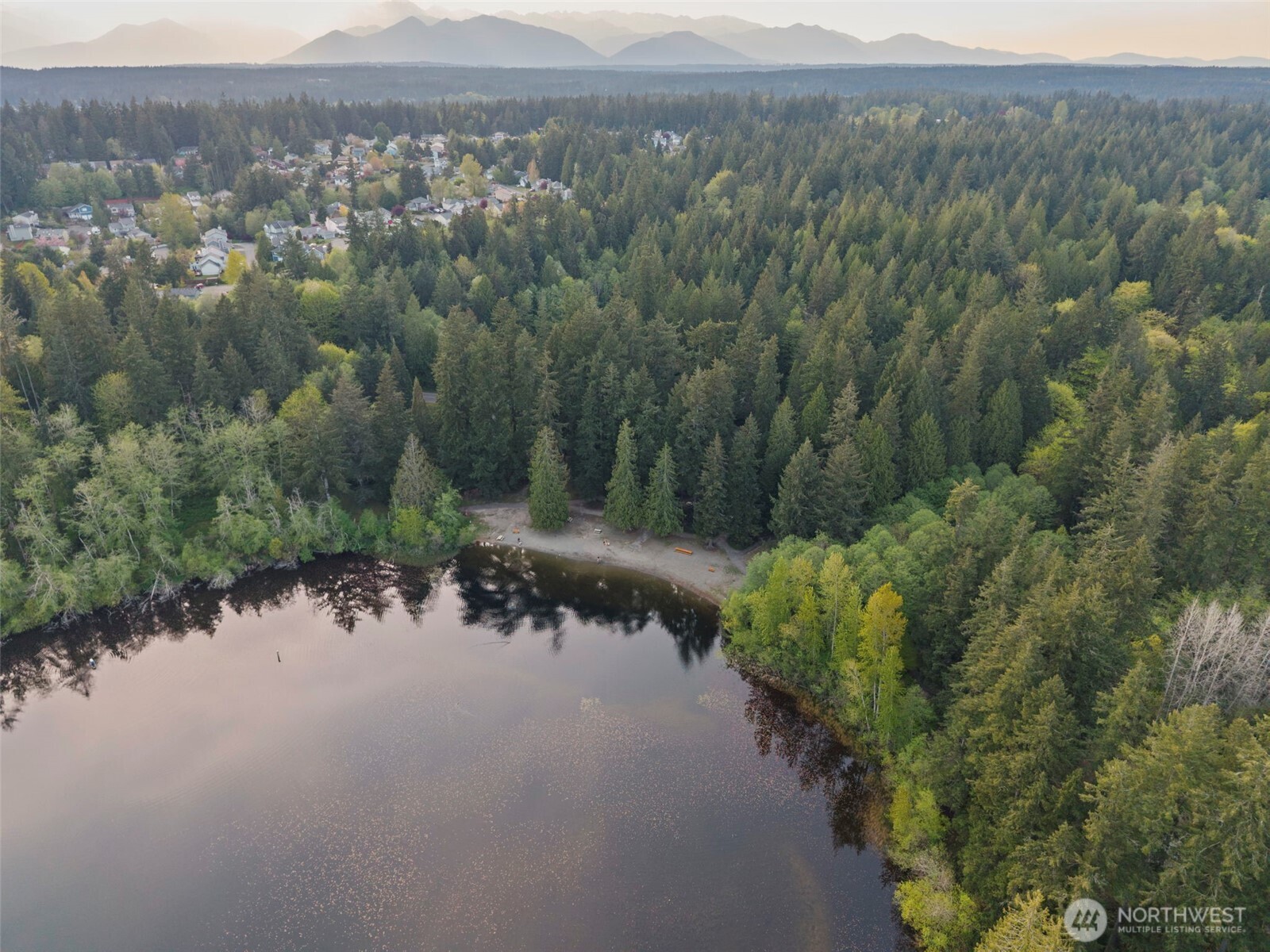 13496 Hillcrest St NW