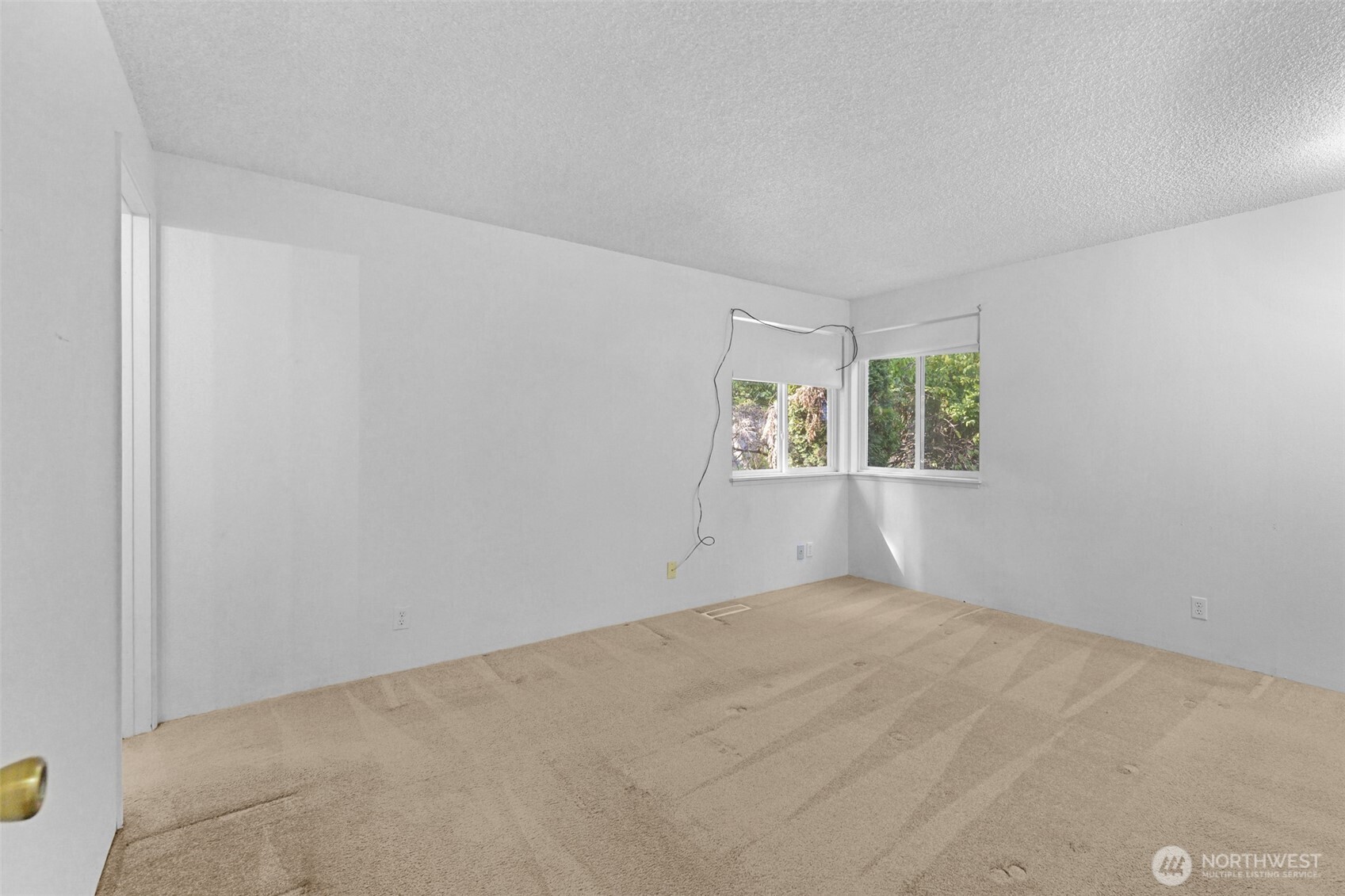 3975 Fischer Park Avenue NE